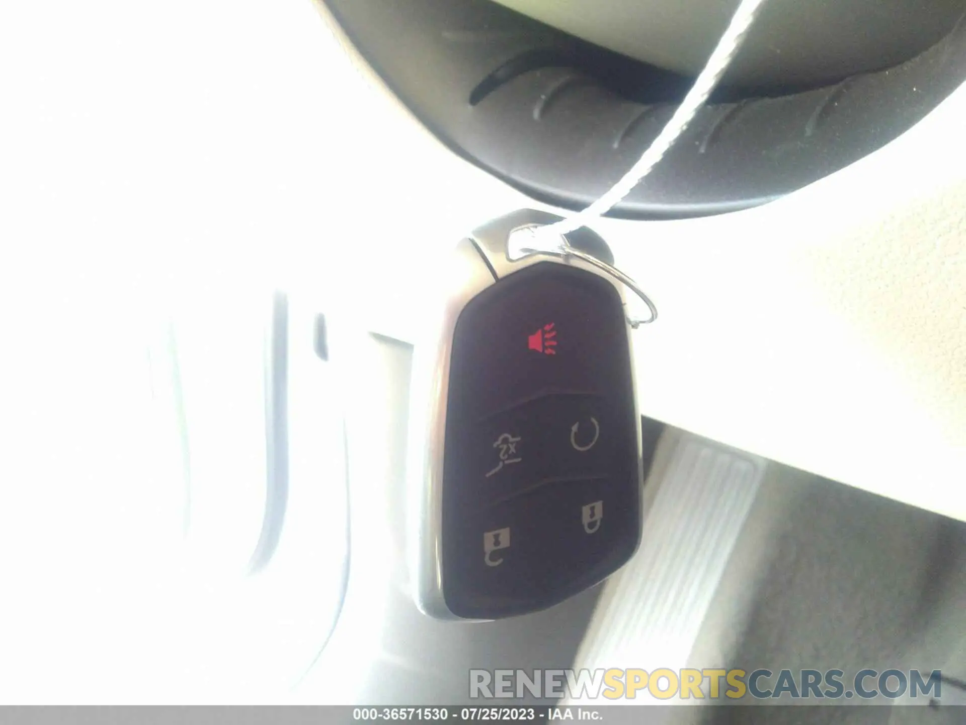 11 Photograph of a damaged car 1GYKNDRS5PZ141071 CADILLAC XT5 2023