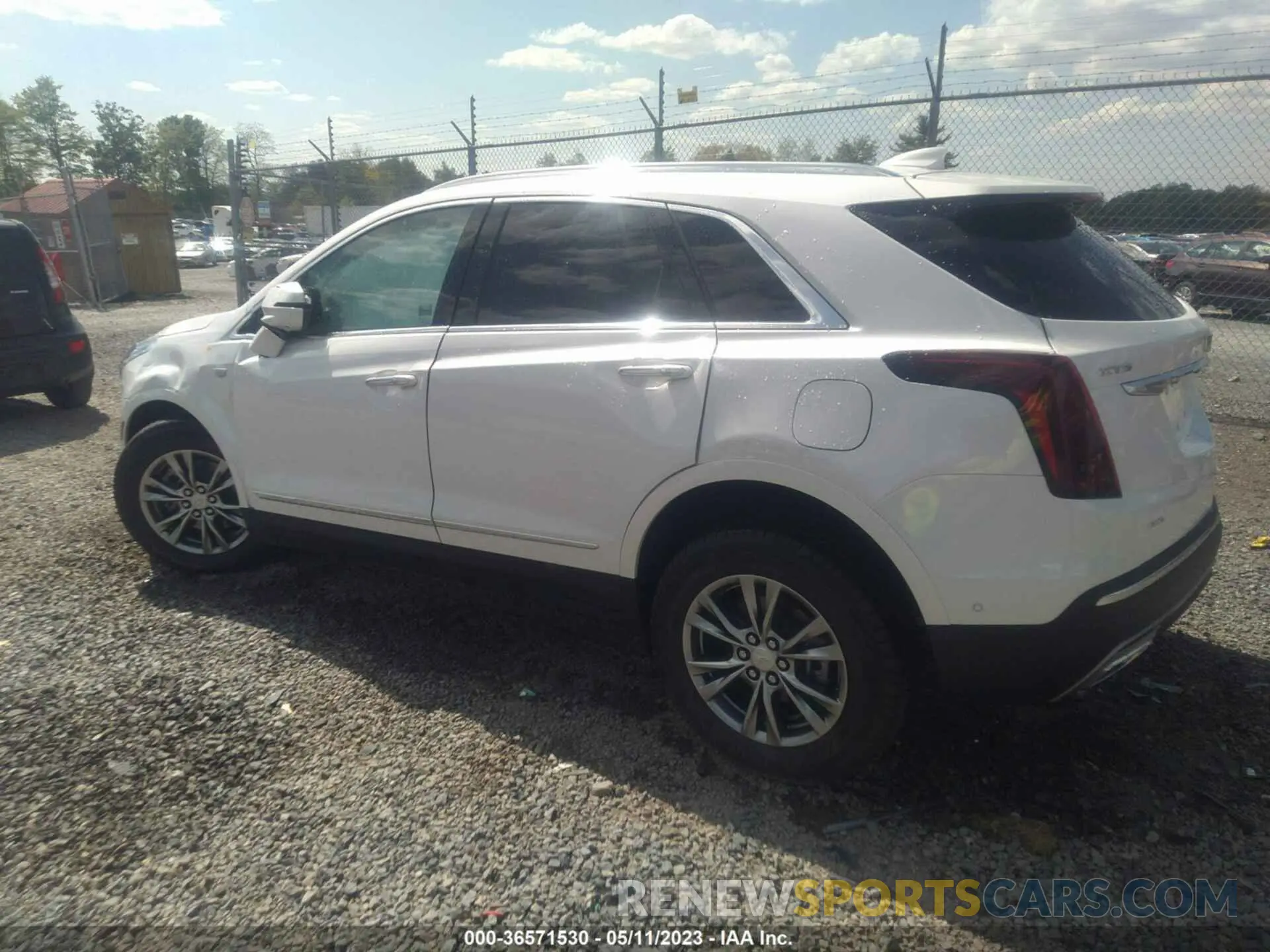 3 Photograph of a damaged car 1GYKNDRS5PZ141071 CADILLAC XT5 2023
