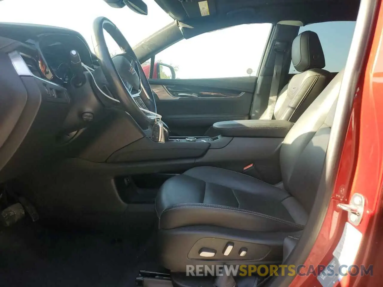 7 Photograph of a damaged car 1GYKNDRS5PZ142799 CADILLAC XT5 2023