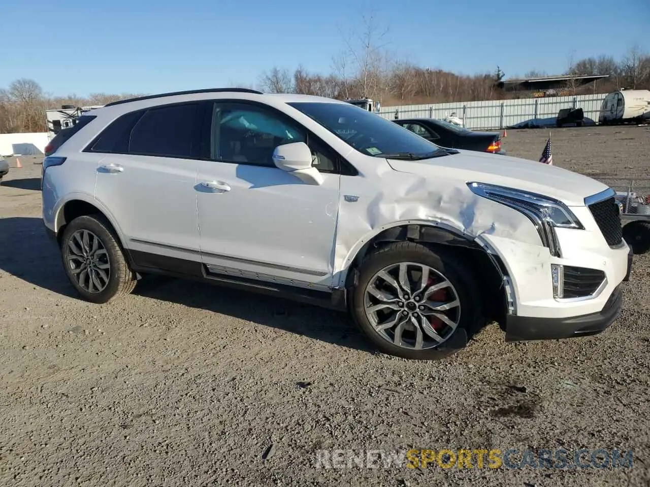 4 Photograph of a damaged car 1GYKNGRS1PZ137696 CADILLAC XT5 2023