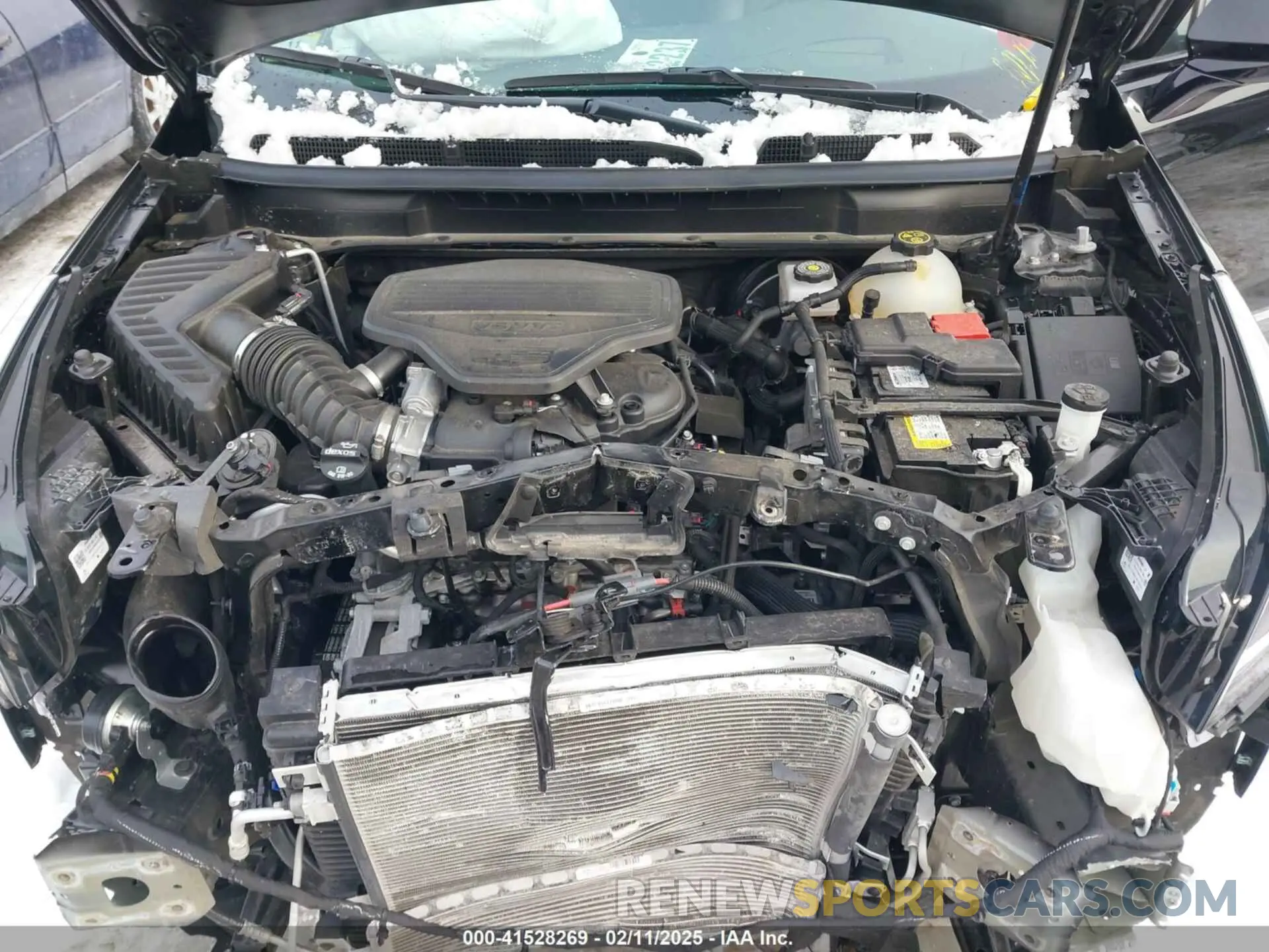 10 Photograph of a damaged car 1GYKNGRS5PZ168479 CADILLAC XT5 2023