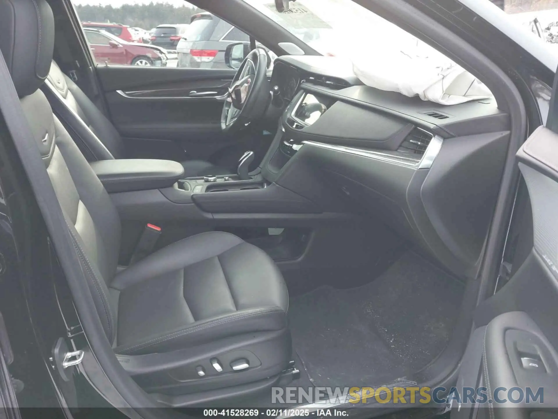 5 Photograph of a damaged car 1GYKNGRS5PZ168479 CADILLAC XT5 2023