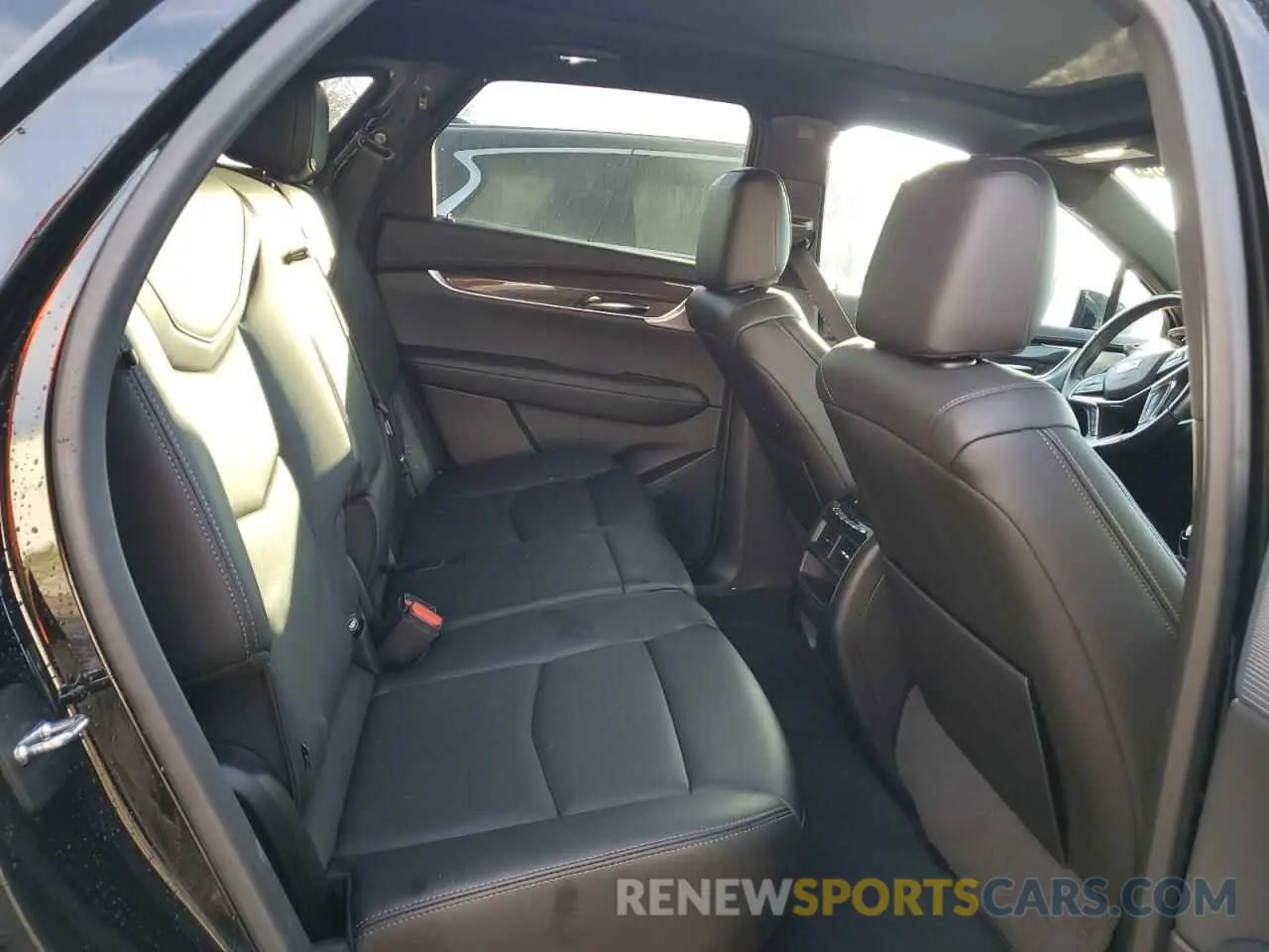 11 Photograph of a damaged car 1GYKNGRS6PZ131182 CADILLAC XT5 2023