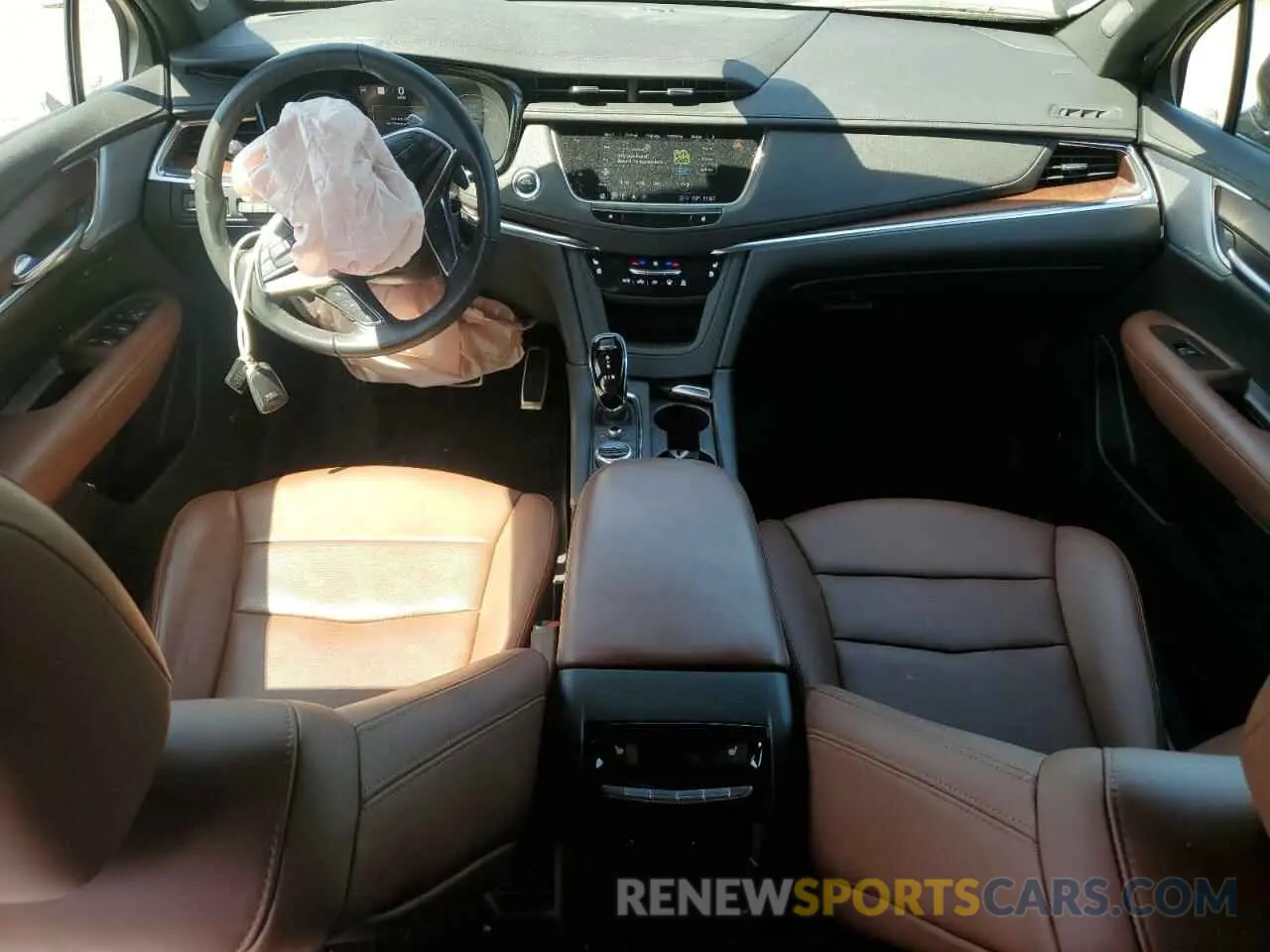 8 Photograph of a damaged car 1GYKNGRS8PZ100581 CADILLAC XT5 2023