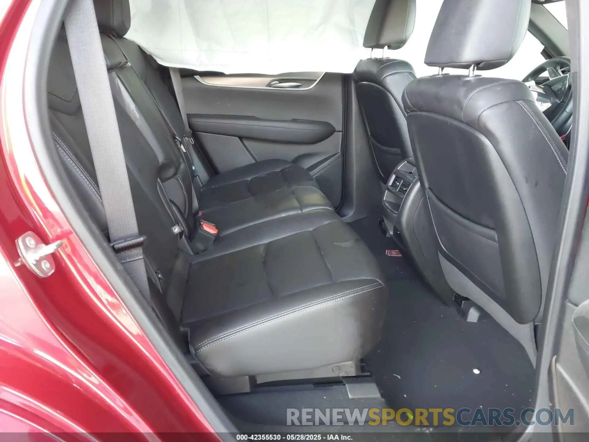 8 Photograph of a damaged car 1GYKNAR42RZ738679 CADILLAC XT5 2024