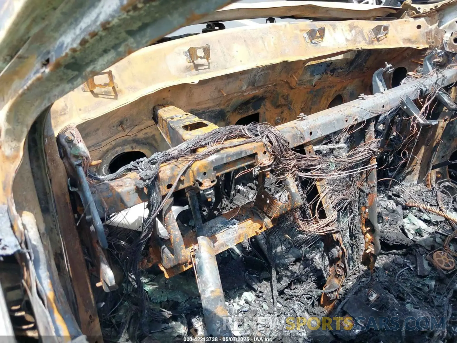 7 Photograph of a damaged car 1GYKNAR42RZ758382 CADILLAC XT5 2024