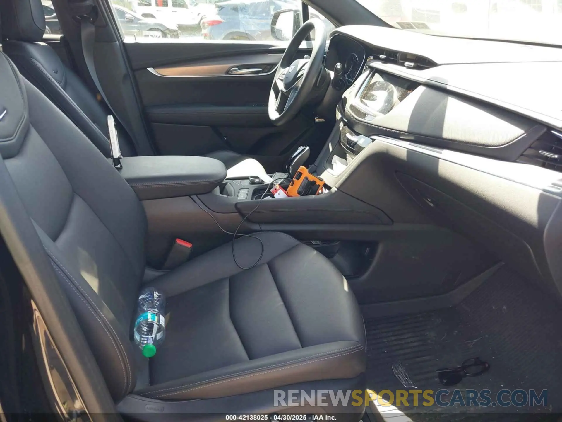 5 Photograph of a damaged car 1GYKNAR43RZ725293 CADILLAC XT5 2024