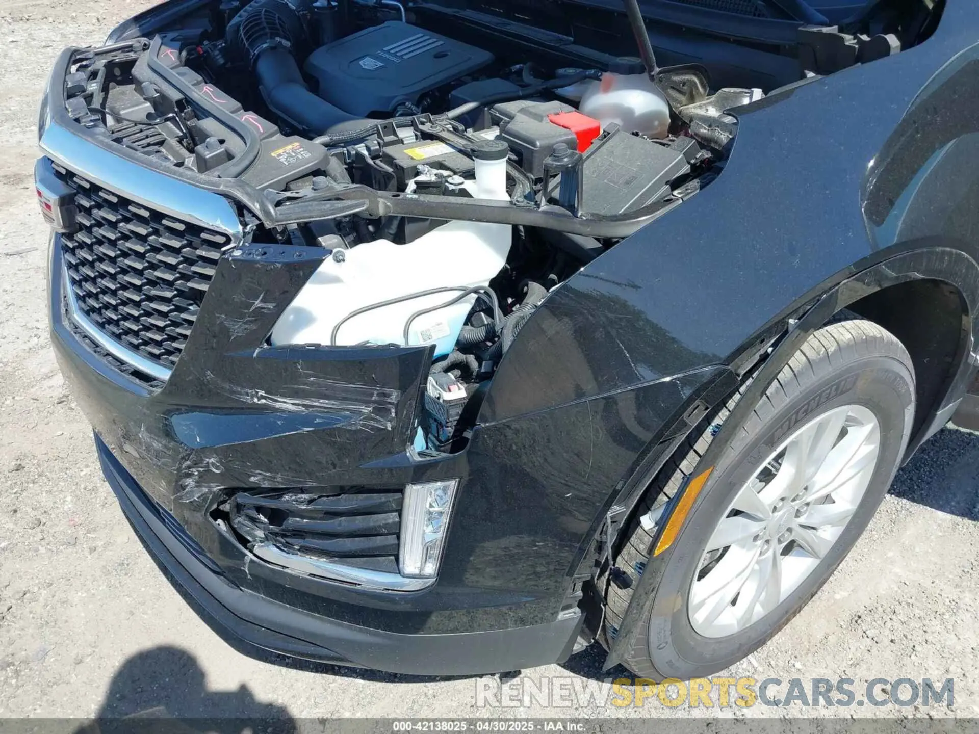 6 Photograph of a damaged car 1GYKNAR43RZ725293 CADILLAC XT5 2024