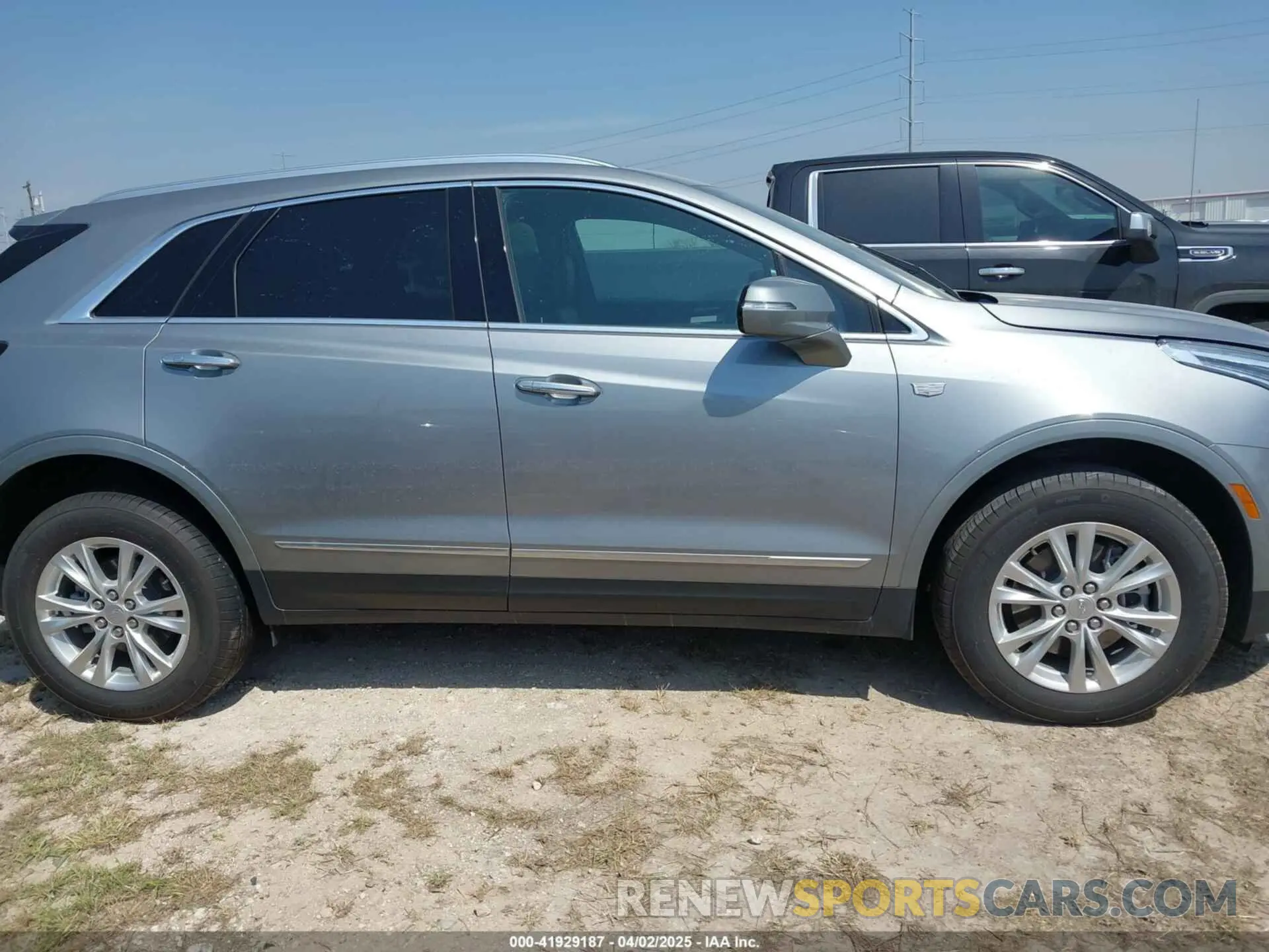 13 Photograph of a damaged car 1GYKNAR47RZ745529 CADILLAC XT5 2024