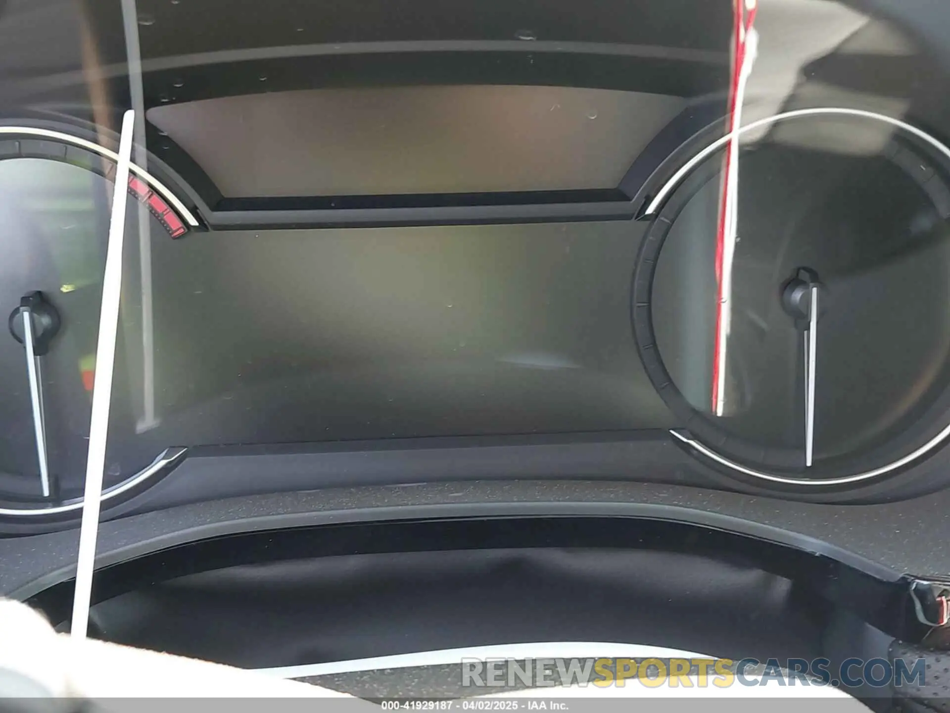 15 Photograph of a damaged car 1GYKNAR47RZ745529 CADILLAC XT5 2024