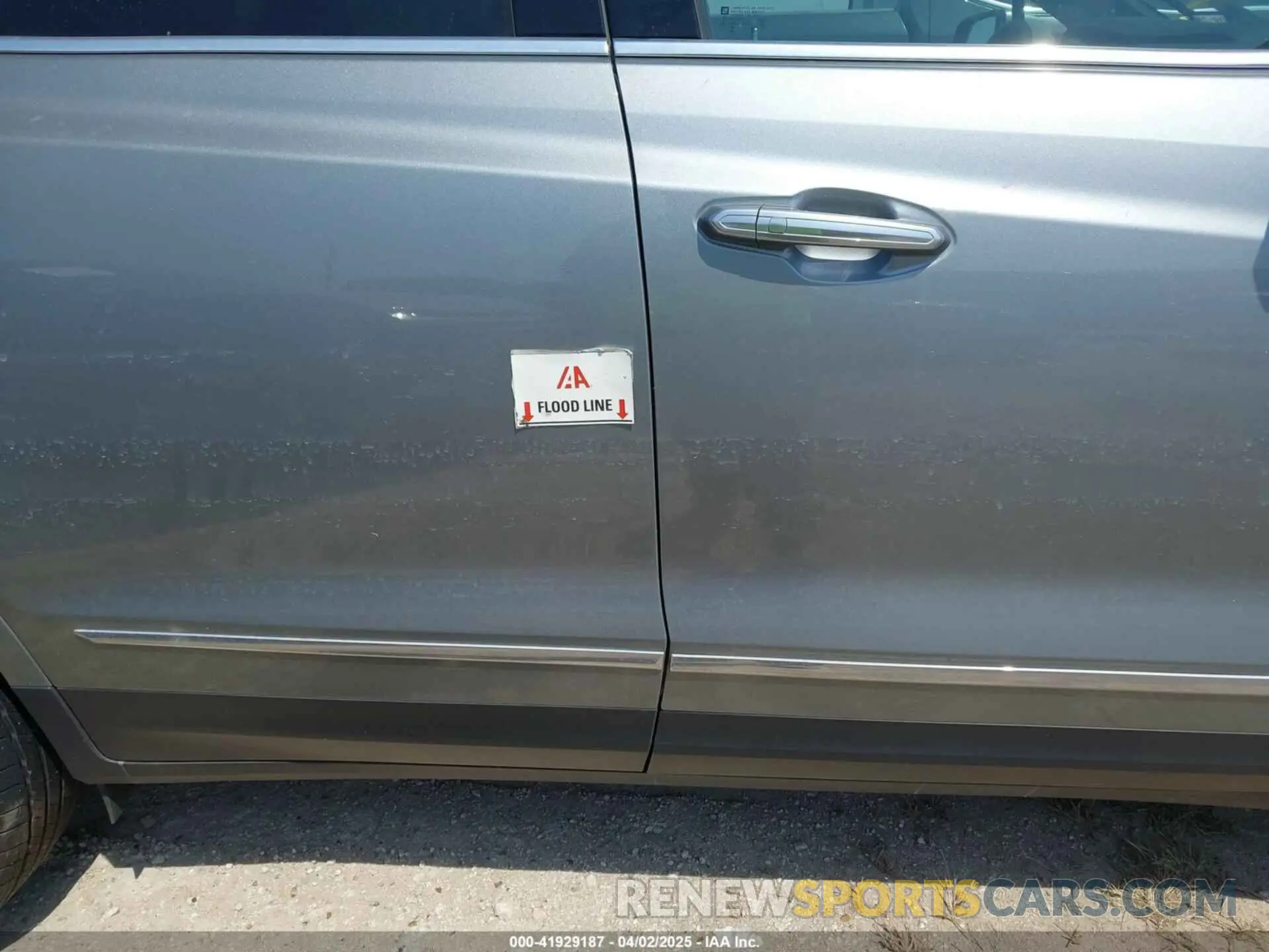 6 Photograph of a damaged car 1GYKNAR47RZ745529 CADILLAC XT5 2024