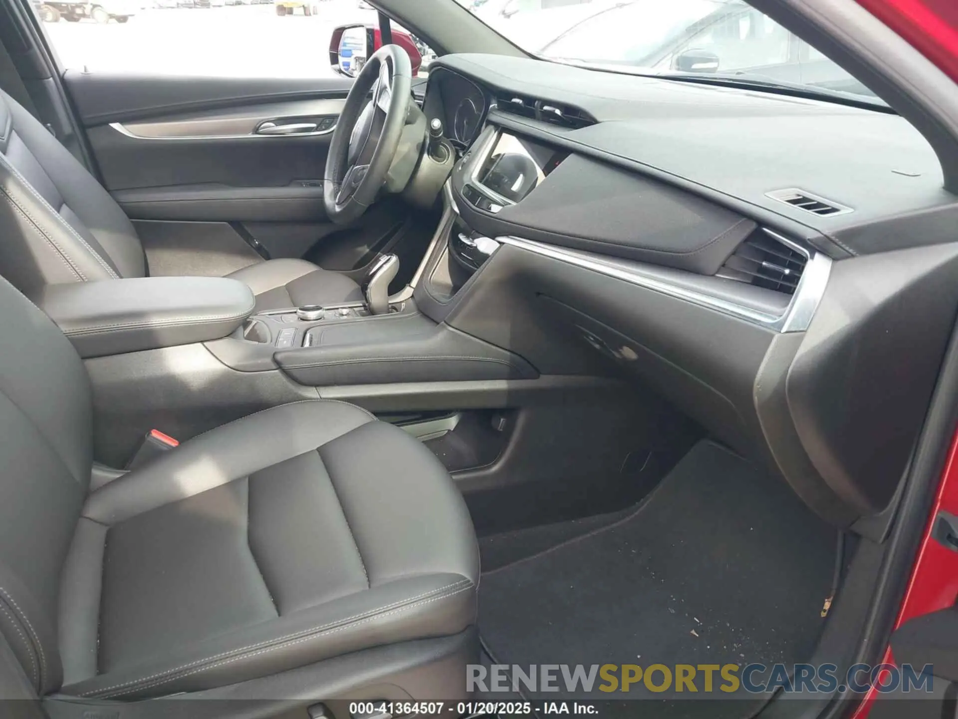 5 Photograph of a damaged car 1GYKNAR48RZ716976 CADILLAC XT5 2024