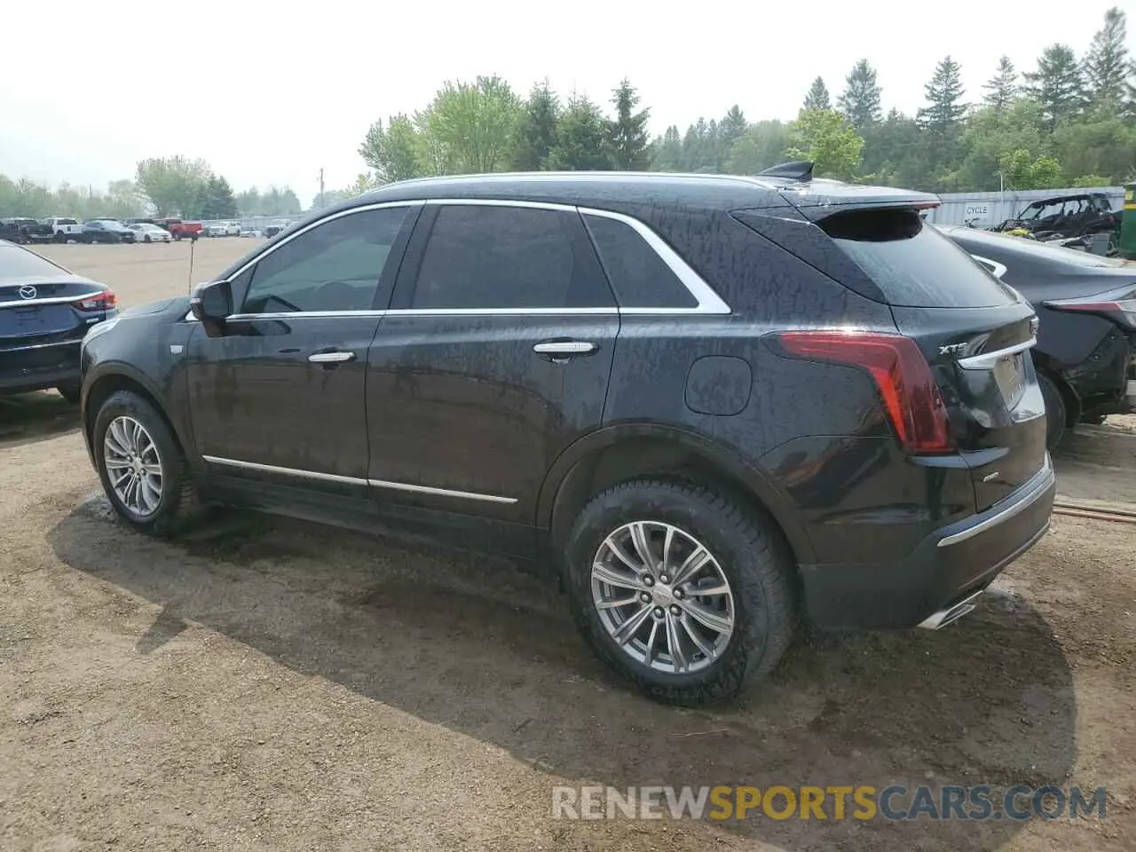 2 Photograph of a damaged car 1GYKNBR4XRZ721747 CADILLAC XT5 2024