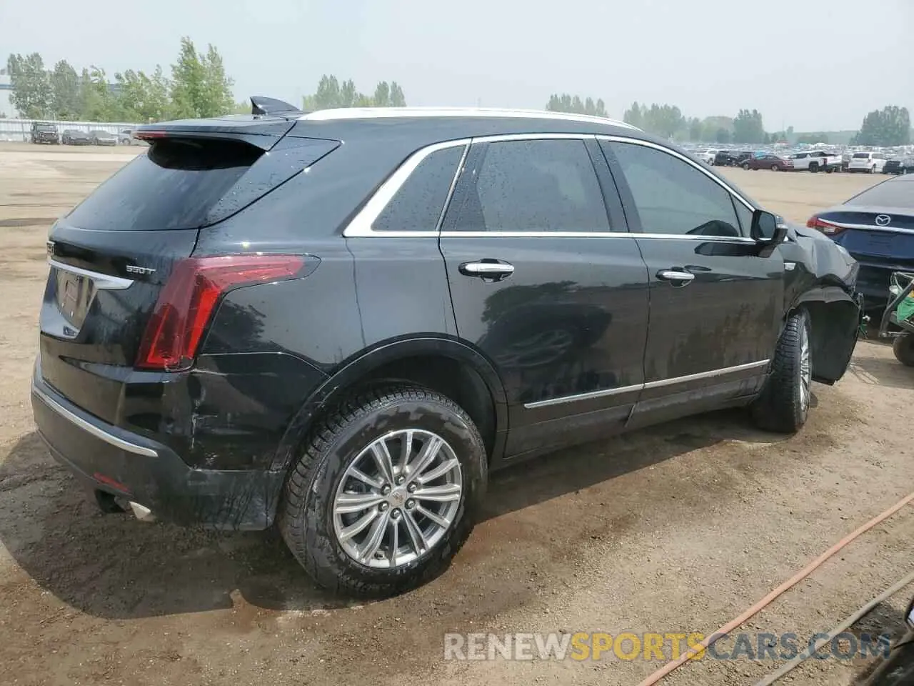 3 Photograph of a damaged car 1GYKNBR4XRZ721747 CADILLAC XT5 2024