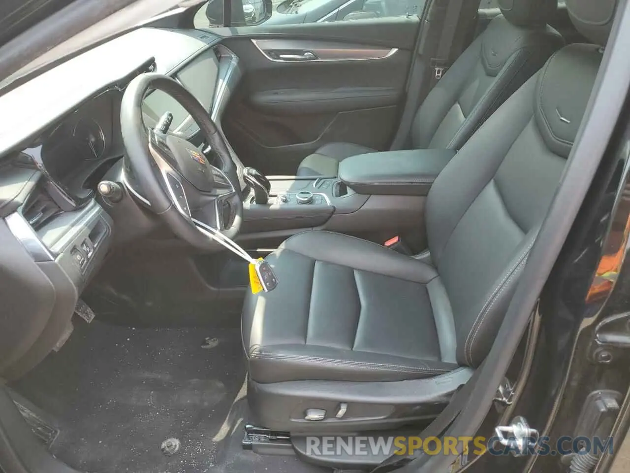 7 Photograph of a damaged car 1GYKNBR4XRZ721747 CADILLAC XT5 2024