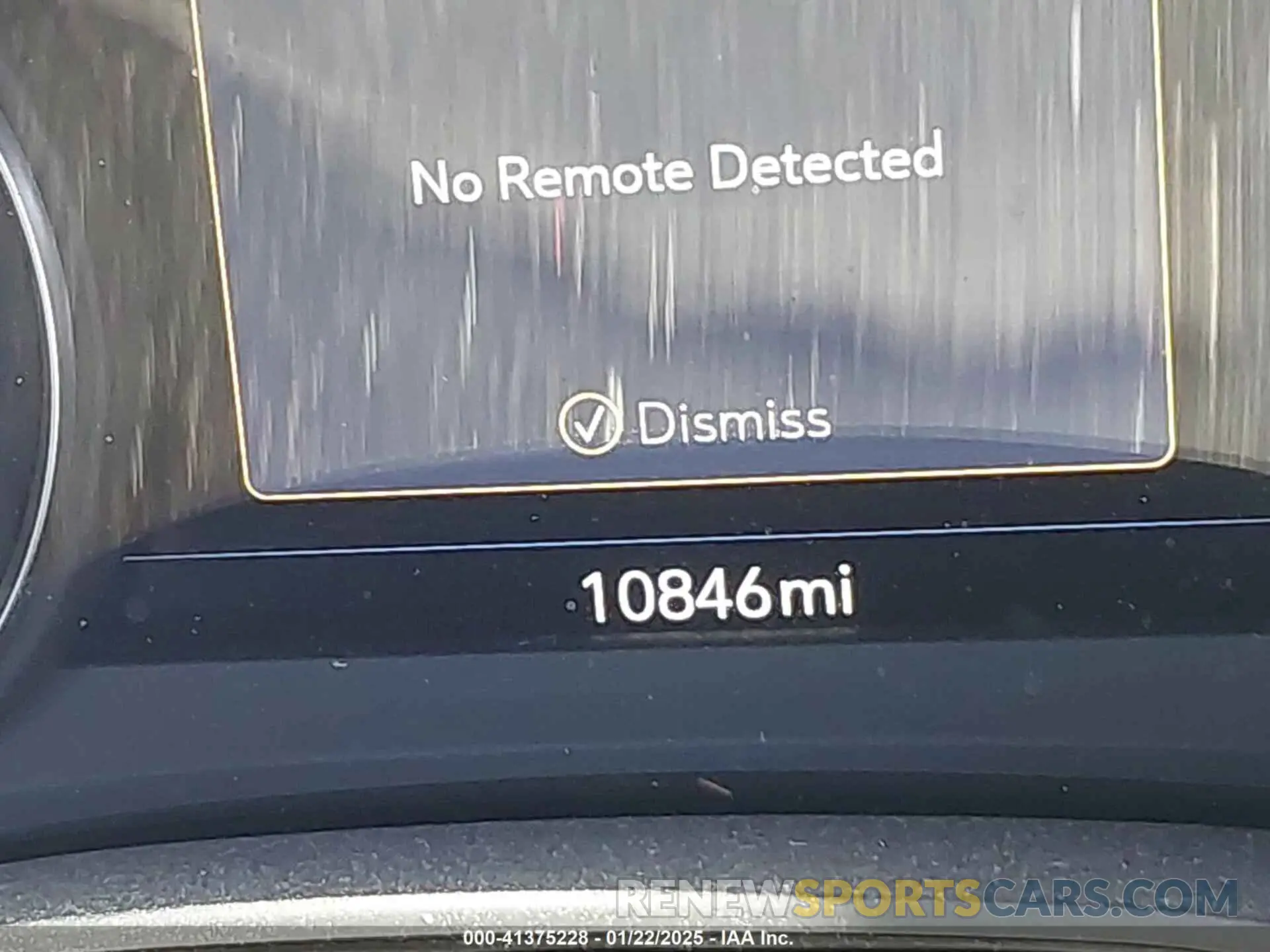 15 Photograph of a damaged car 1GYKNCRS2RZ743715 CADILLAC XT5 2024