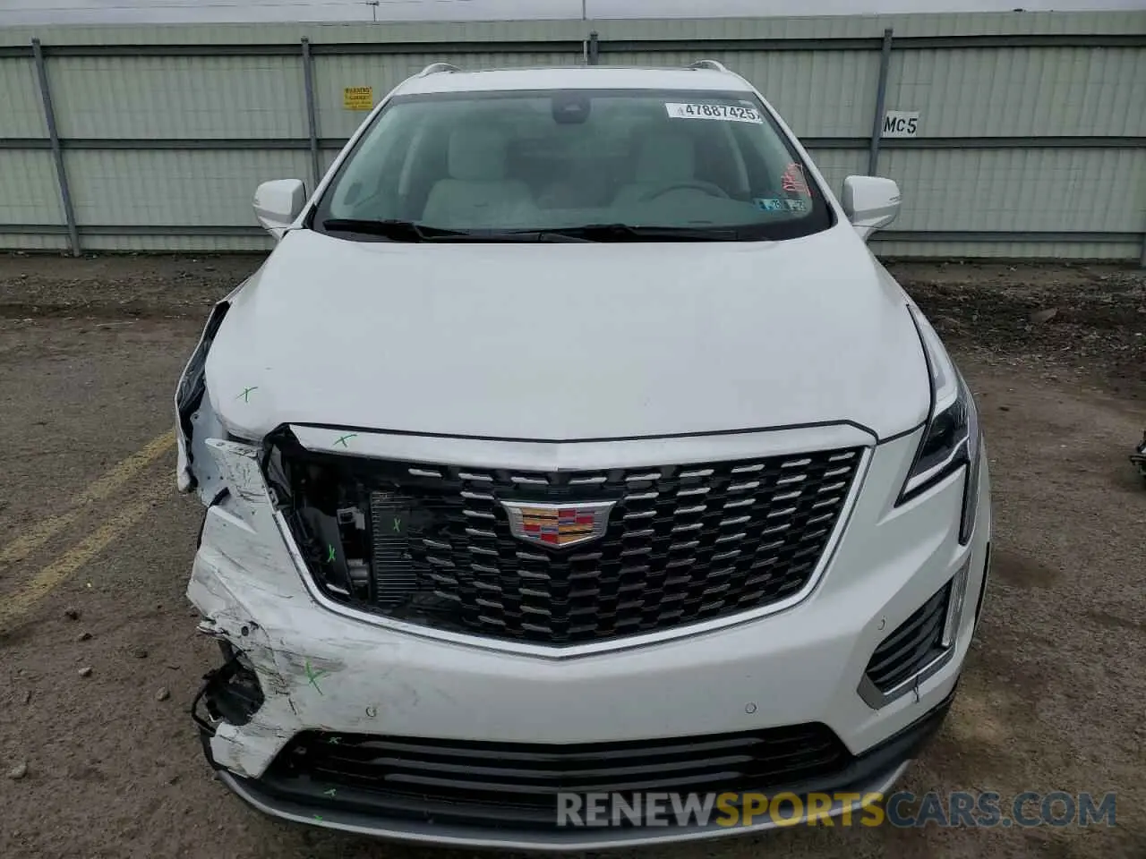 5 Photograph of a damaged car 1GYKNDR49RZ742360 CADILLAC XT5 2024