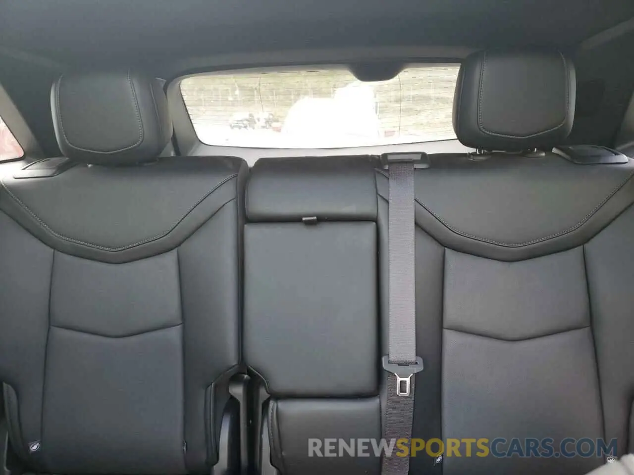 10 Photograph of a damaged car 1GYKNDRS0RZ721508 CADILLAC XT5 2024