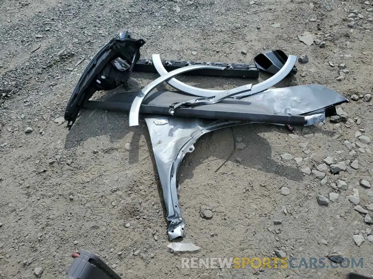 13 Photograph of a damaged car 1GYKNDRS0RZ721508 CADILLAC XT5 2024