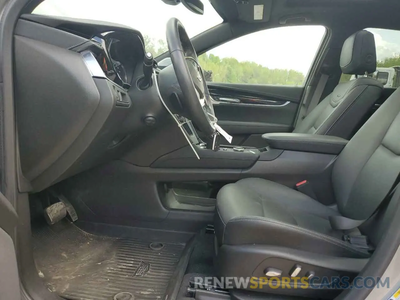 7 Photograph of a damaged car 1GYKNDRS0RZ721508 CADILLAC XT5 2024