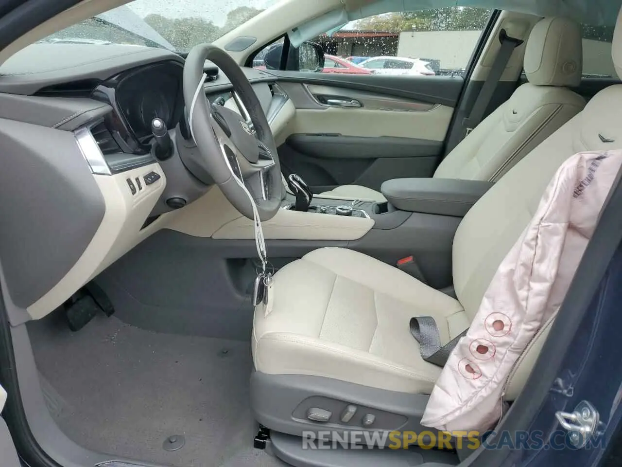7 Photograph of a damaged car 1GYKNDRS2RZ723969 CADILLAC XT5 2024