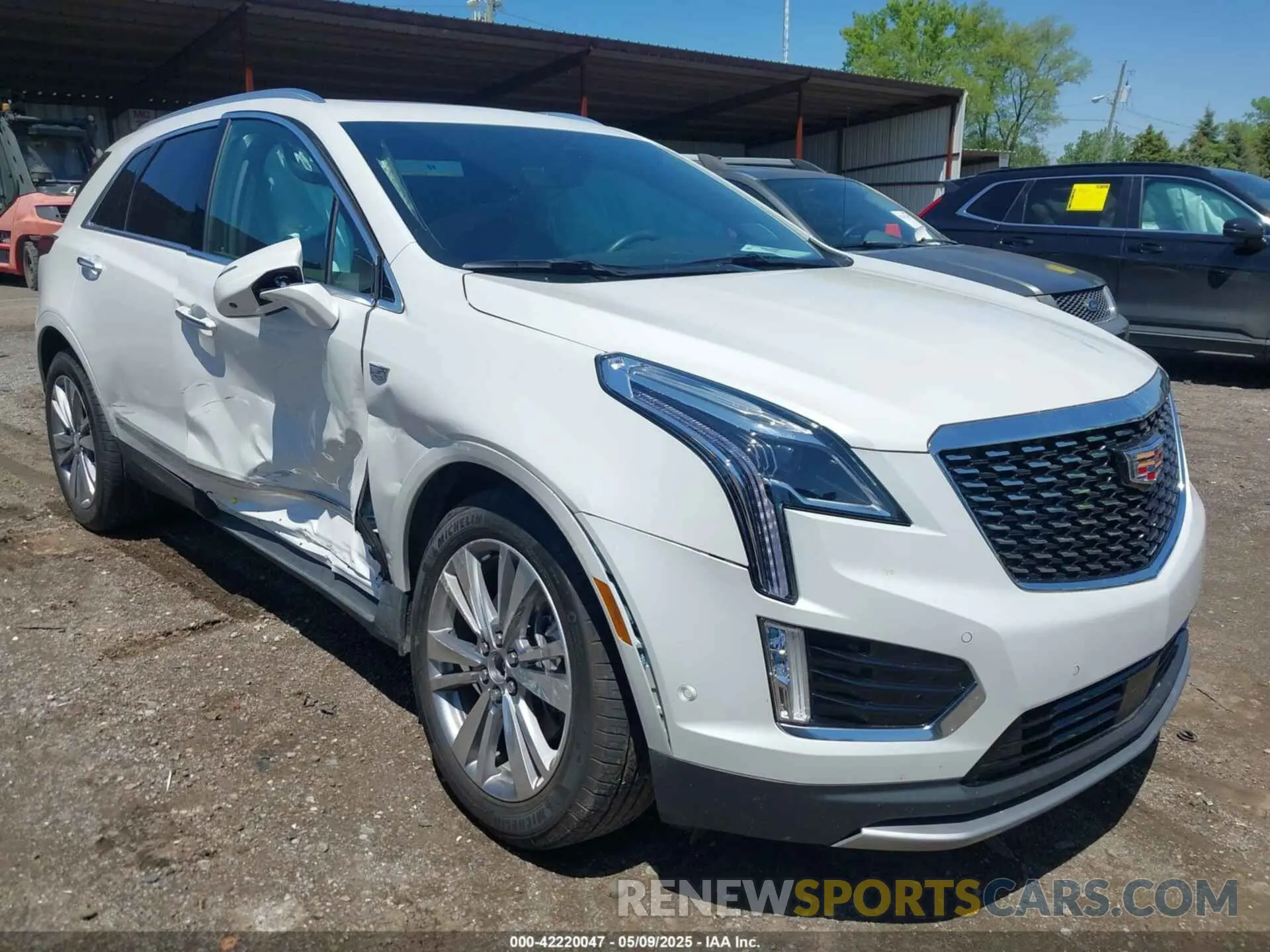 1 Photograph of a damaged car 1GYKNDRS5RZ707748 CADILLAC XT5 2024