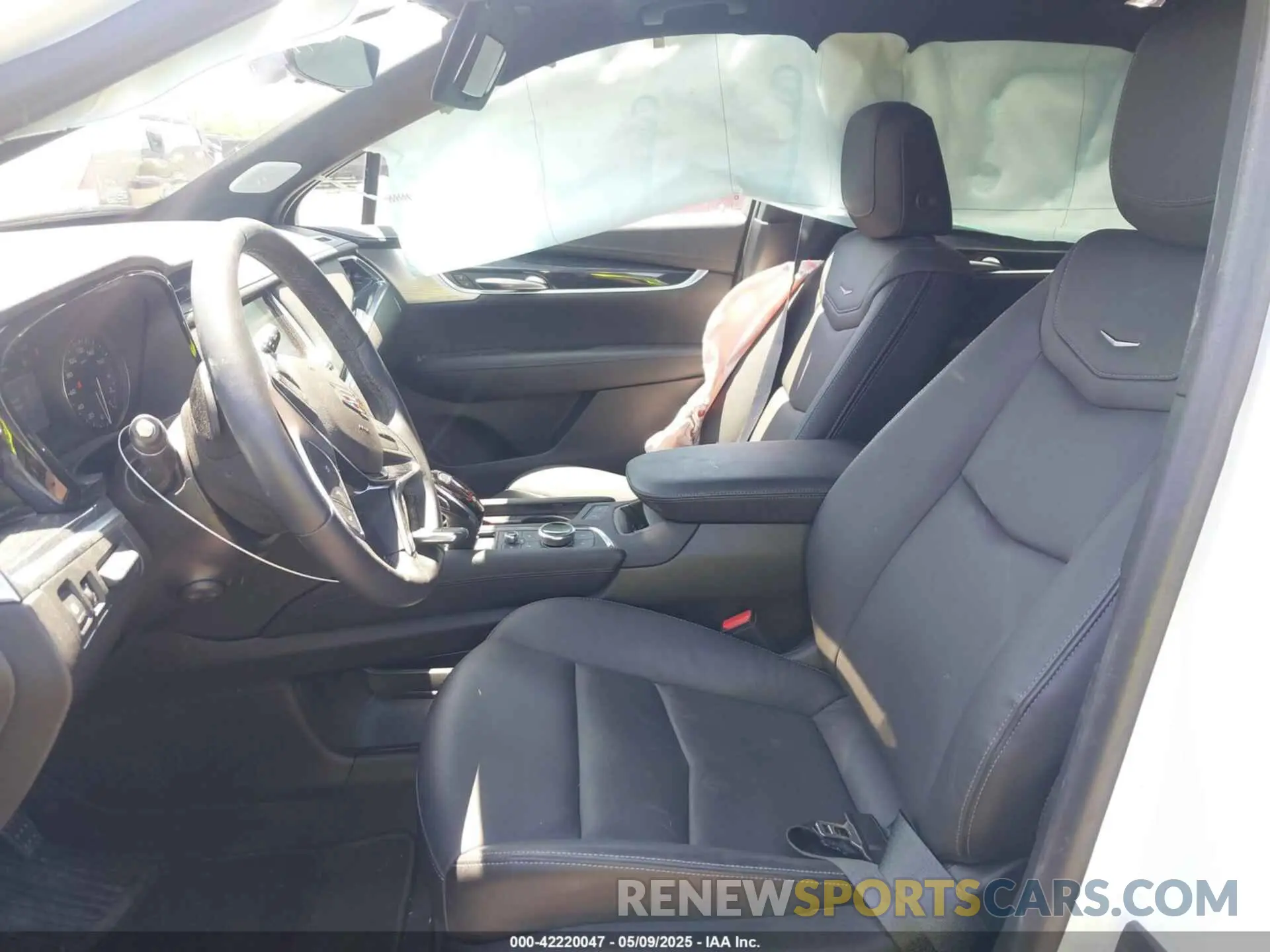5 Photograph of a damaged car 1GYKNDRS5RZ707748 CADILLAC XT5 2024