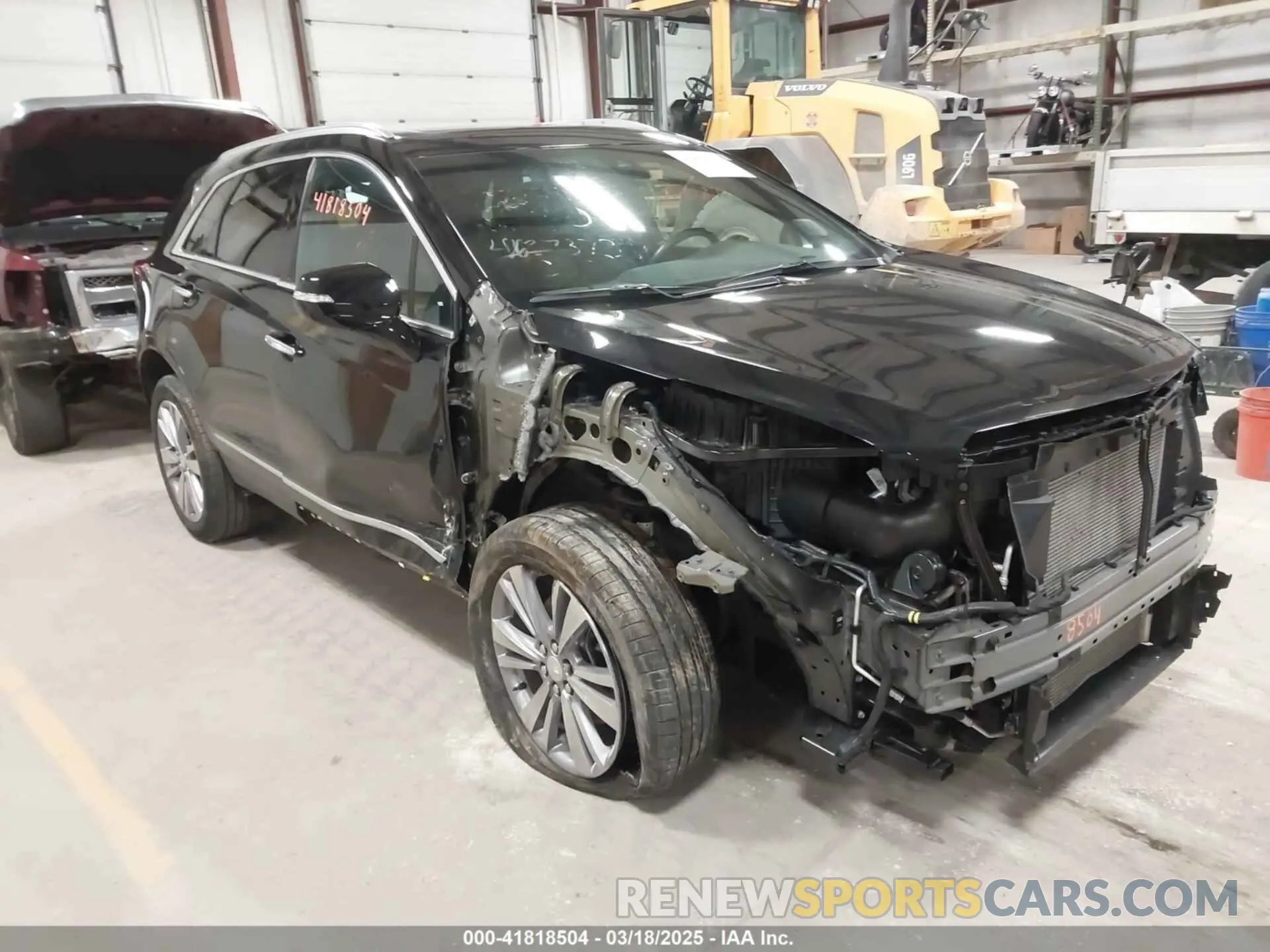 1 Photograph of a damaged car 1GYKNDRS6RZ720640 CADILLAC XT5 2024