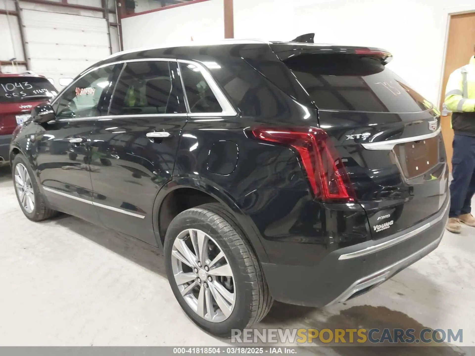 3 Photograph of a damaged car 1GYKNDRS6RZ720640 CADILLAC XT5 2024