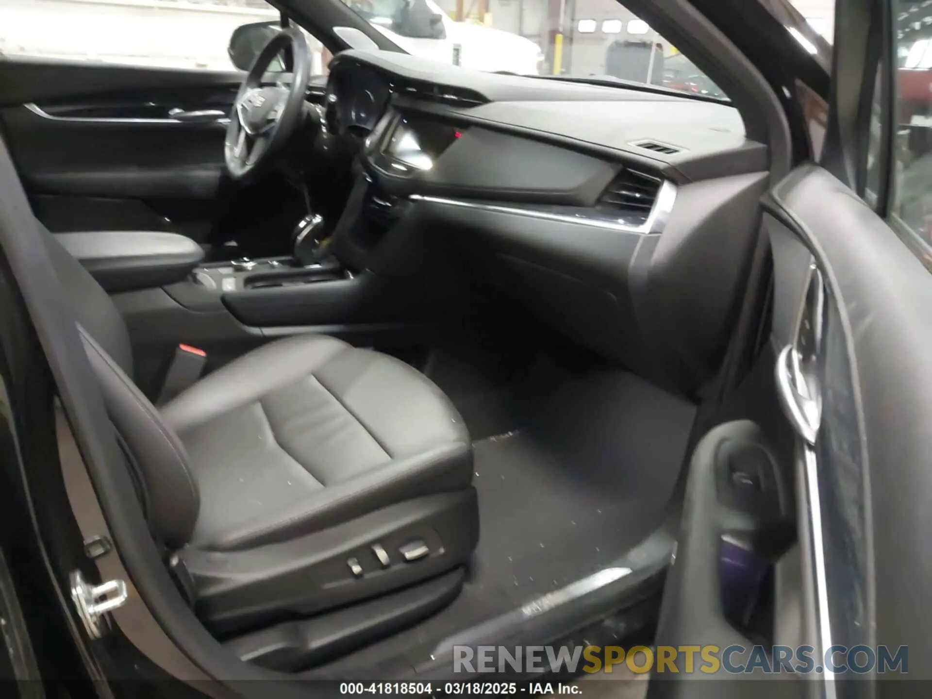 5 Photograph of a damaged car 1GYKNDRS6RZ720640 CADILLAC XT5 2024