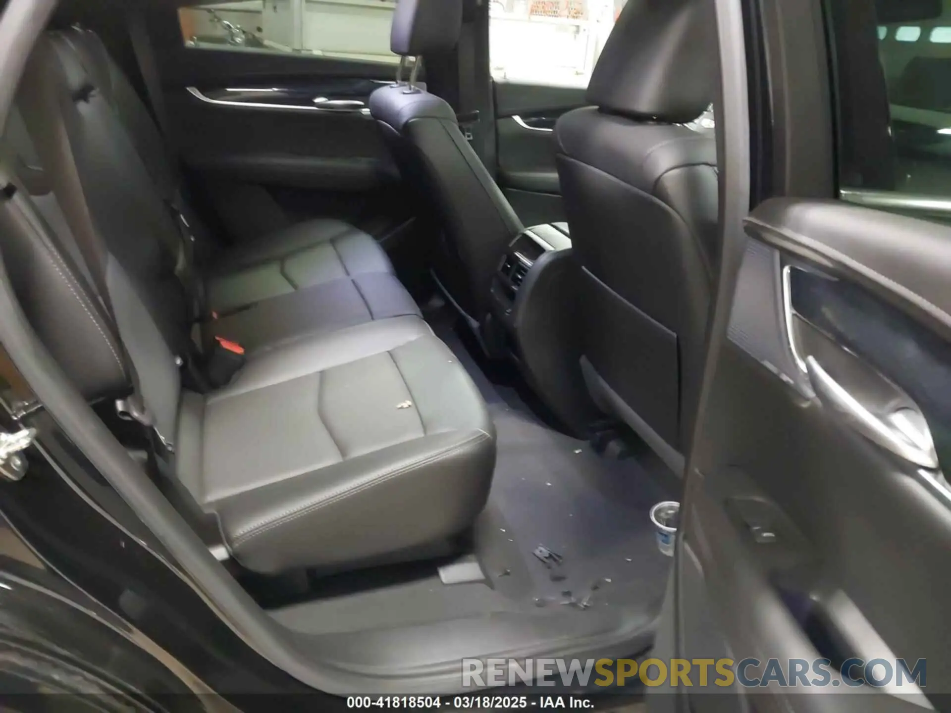8 Photograph of a damaged car 1GYKNDRS6RZ720640 CADILLAC XT5 2024