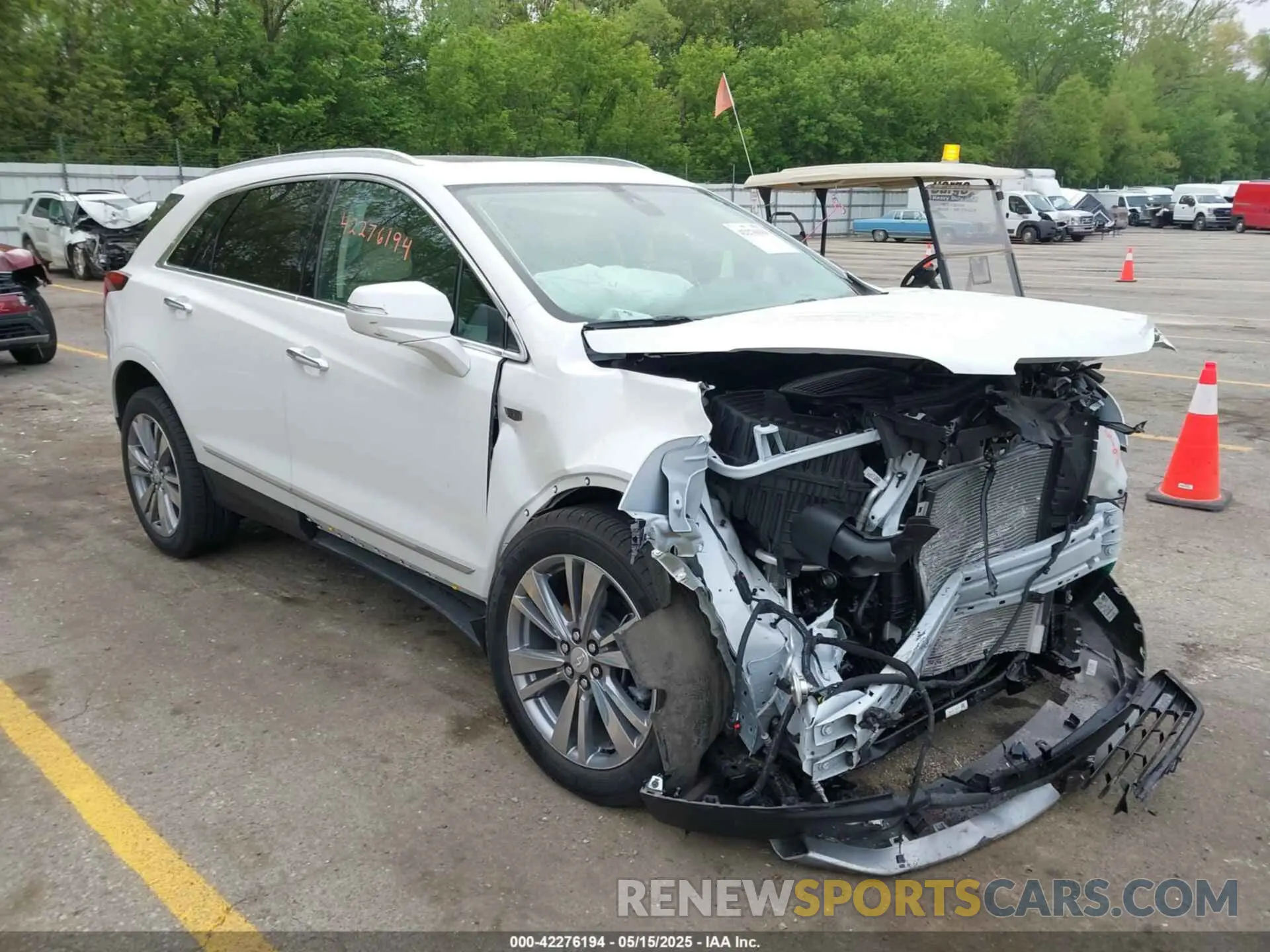 1 Photograph of a damaged car 1GYKNDRS6RZ728334 CADILLAC XT5 2024