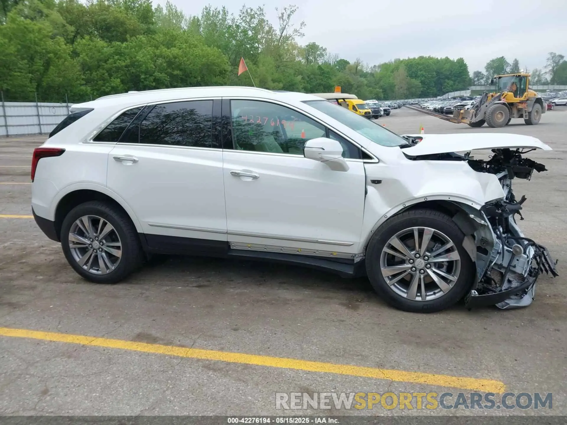 14 Photograph of a damaged car 1GYKNDRS6RZ728334 CADILLAC XT5 2024