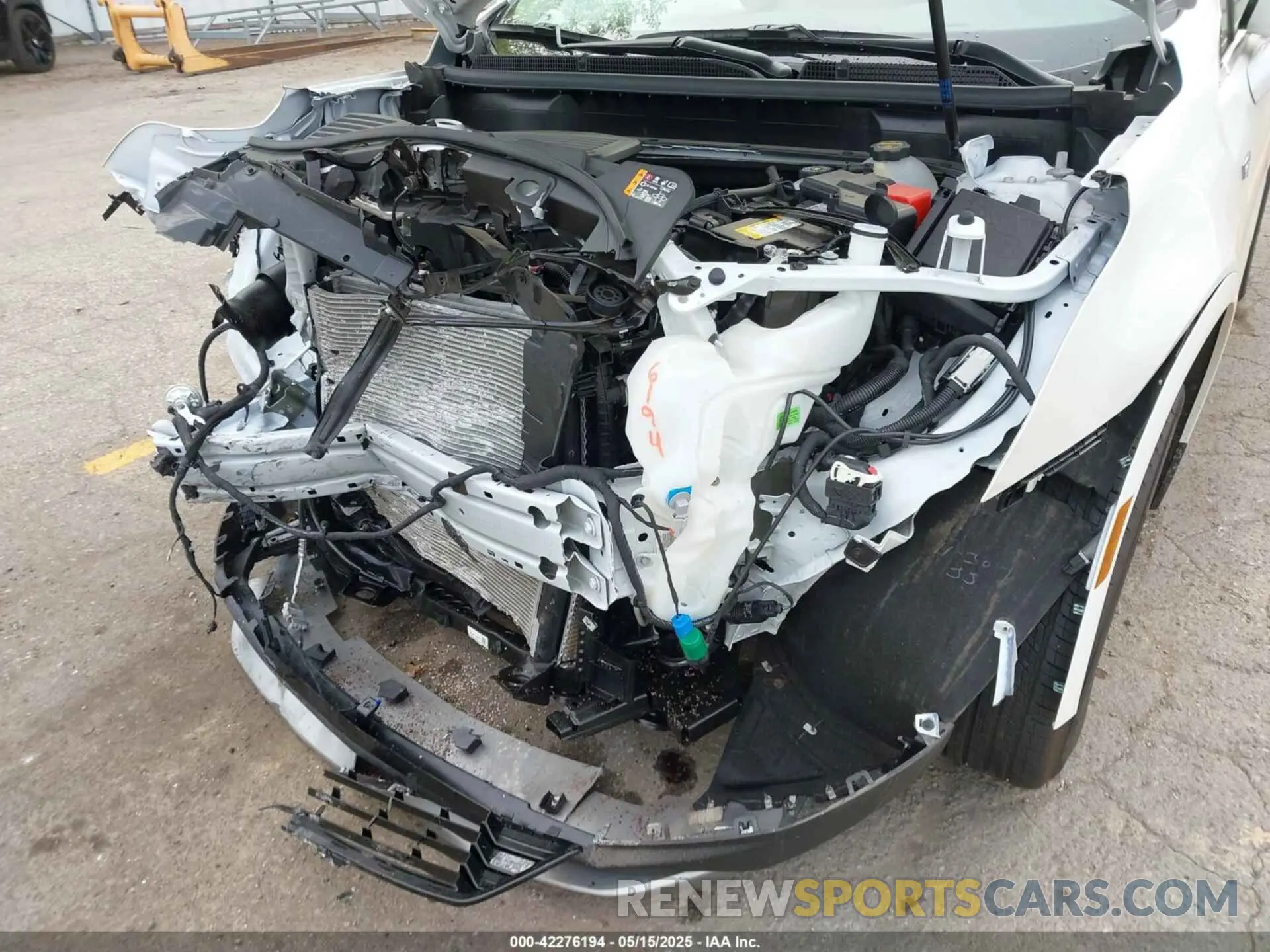 6 Photograph of a damaged car 1GYKNDRS6RZ728334 CADILLAC XT5 2024