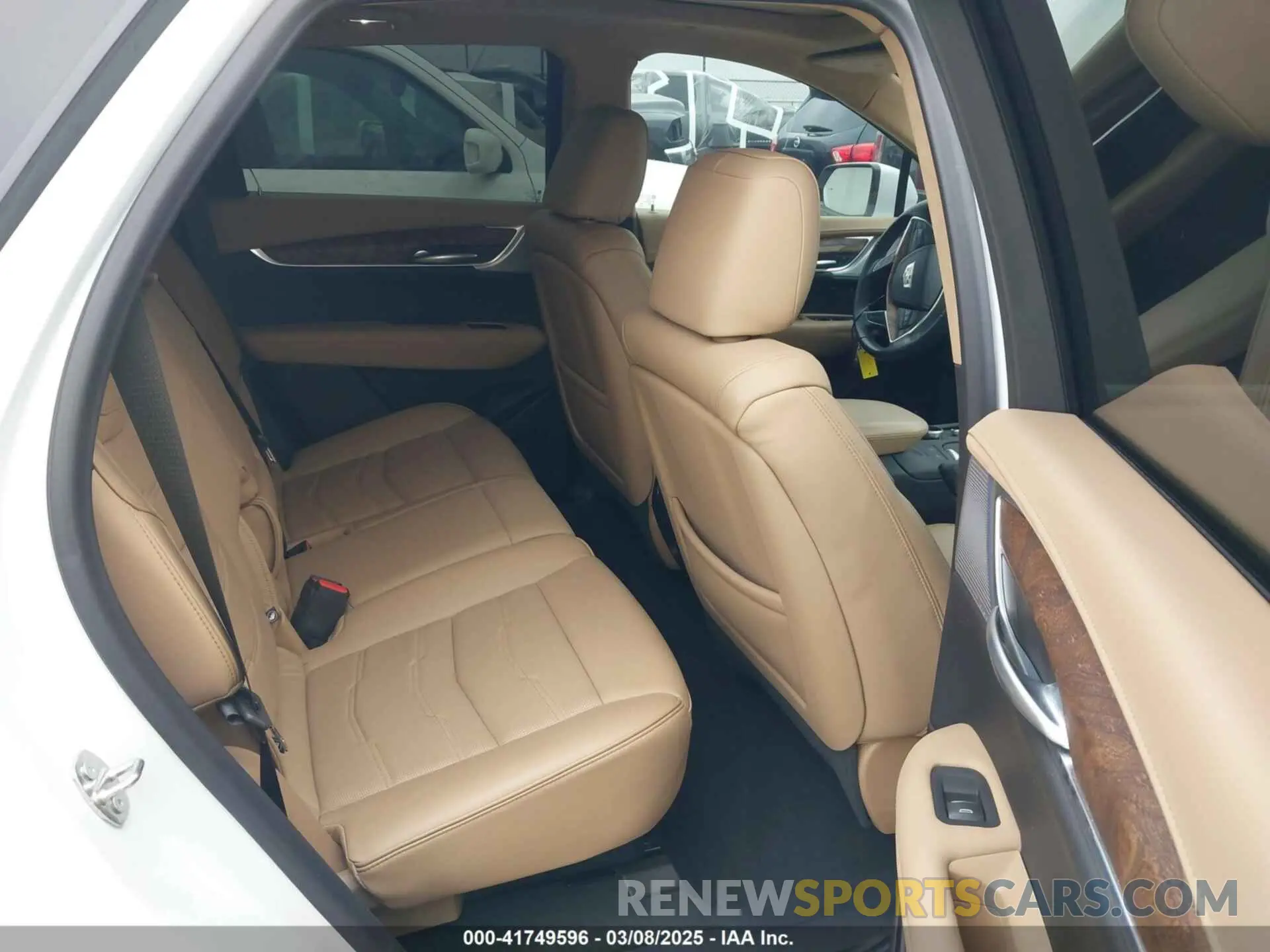 8 Photograph of a damaged car 1GYKNERSXRZ707816 CADILLAC XT5 2024