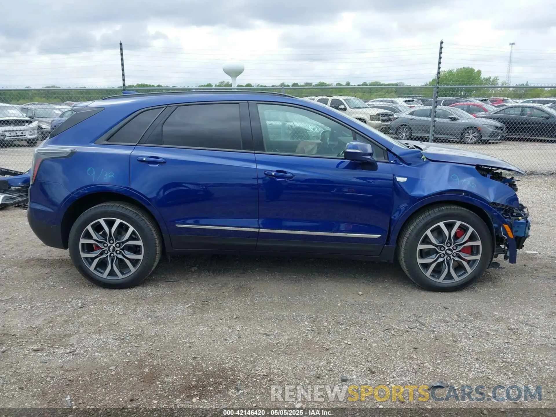 14 Photograph of a damaged car 1GYKNHRS2RZ755070 CADILLAC XT5 2024