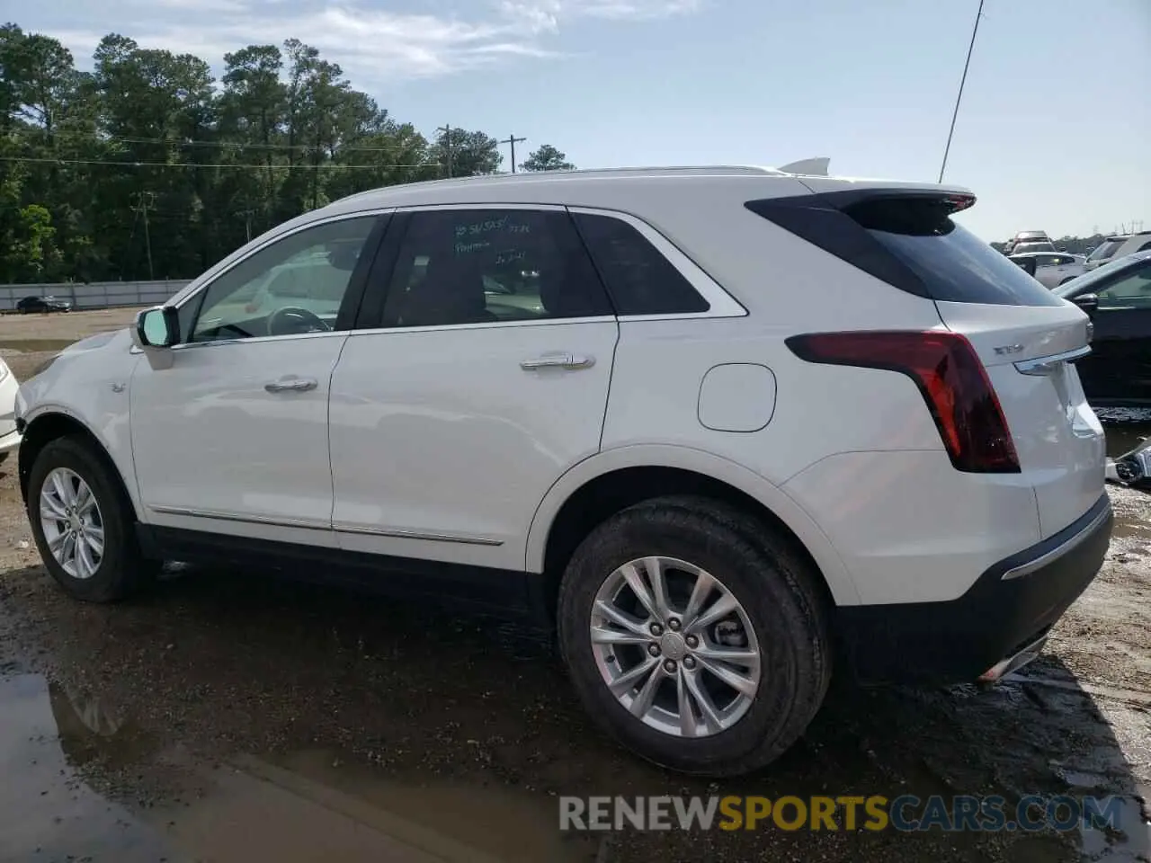 2 Photograph of a damaged car 1GYKNAR48SZ109529 CADILLAC XT5 2025