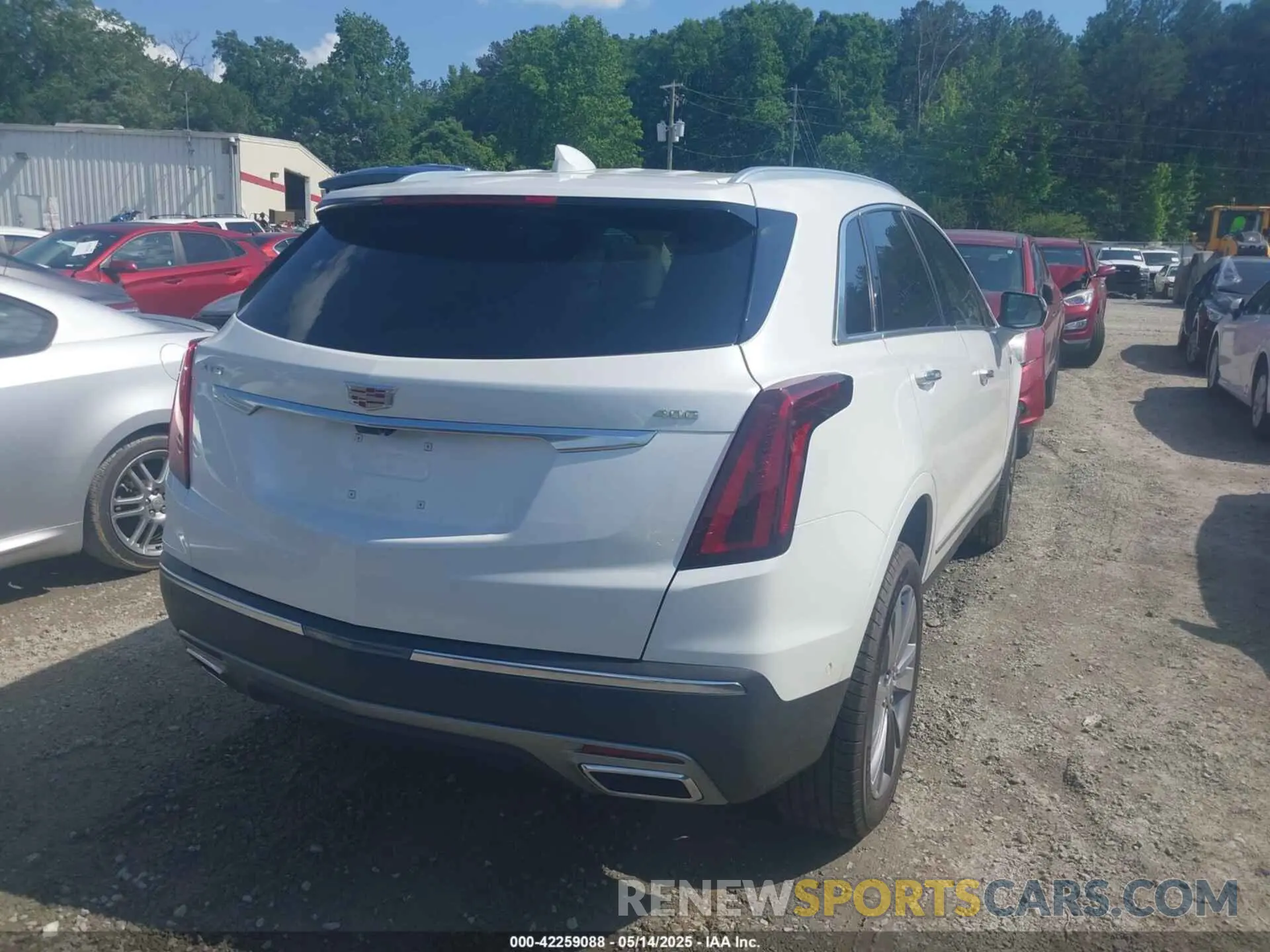 4 Photograph of a damaged car 1GYKNCRS0SZ132653 CADILLAC XT5 2025