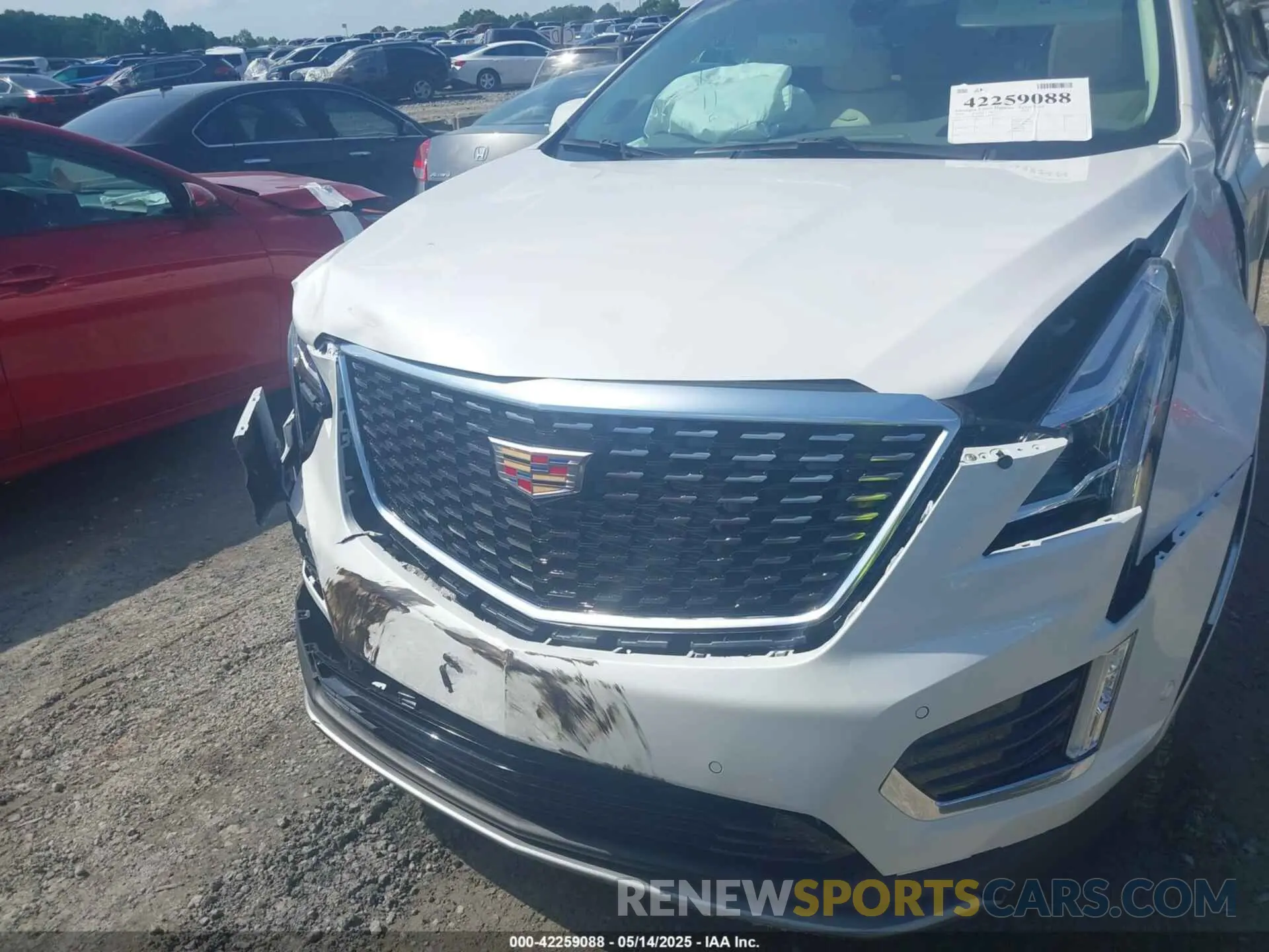6 Photograph of a damaged car 1GYKNCRS0SZ132653 CADILLAC XT5 2025