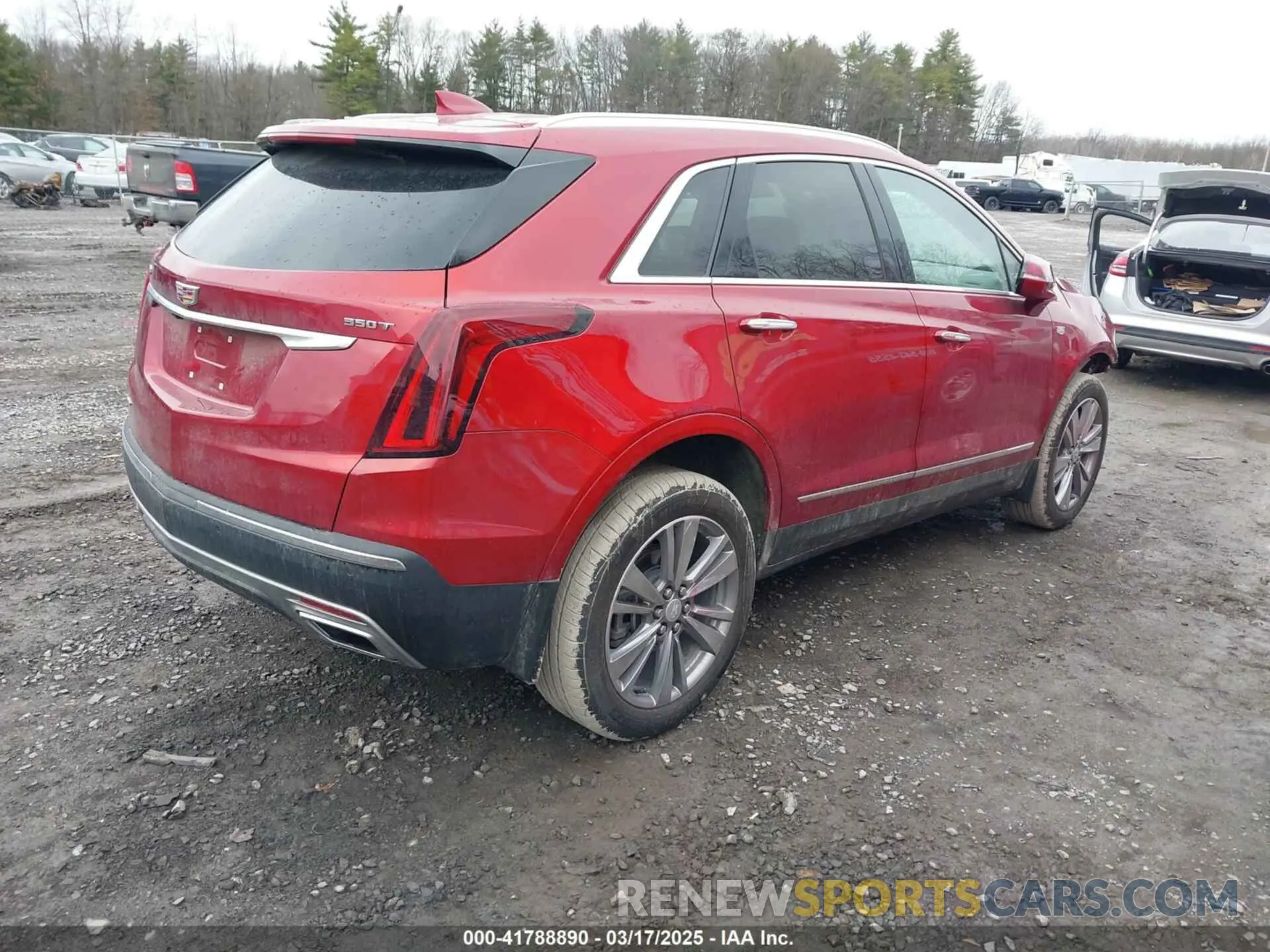 4 Photograph of a damaged car 1GYKNDR44SZ101557 CADILLAC XT5 2025