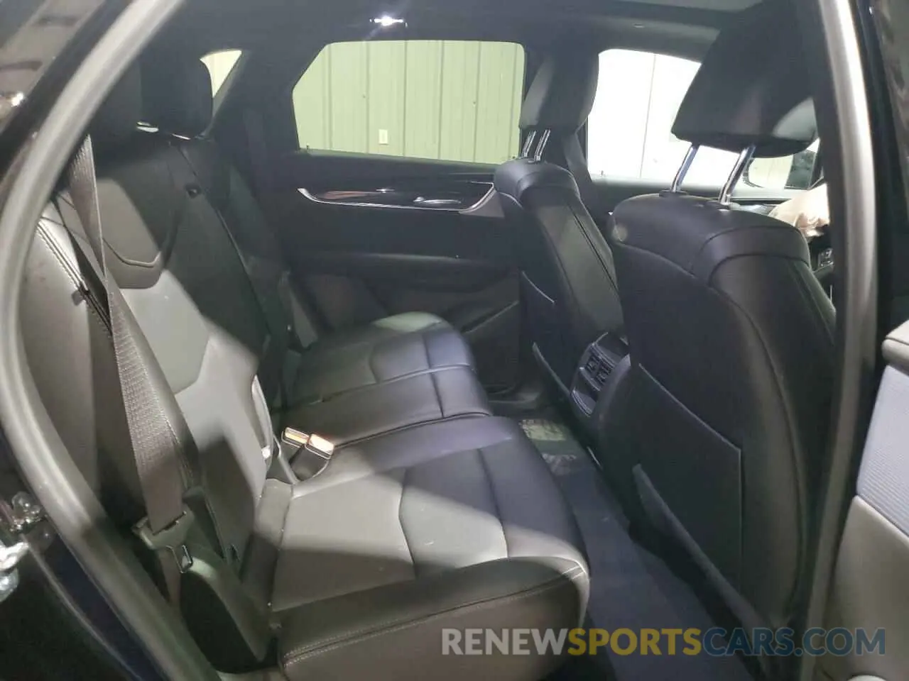 11 Photograph of a damaged car 1GYKNDRS0SZ119763 CADILLAC XT5 2025
