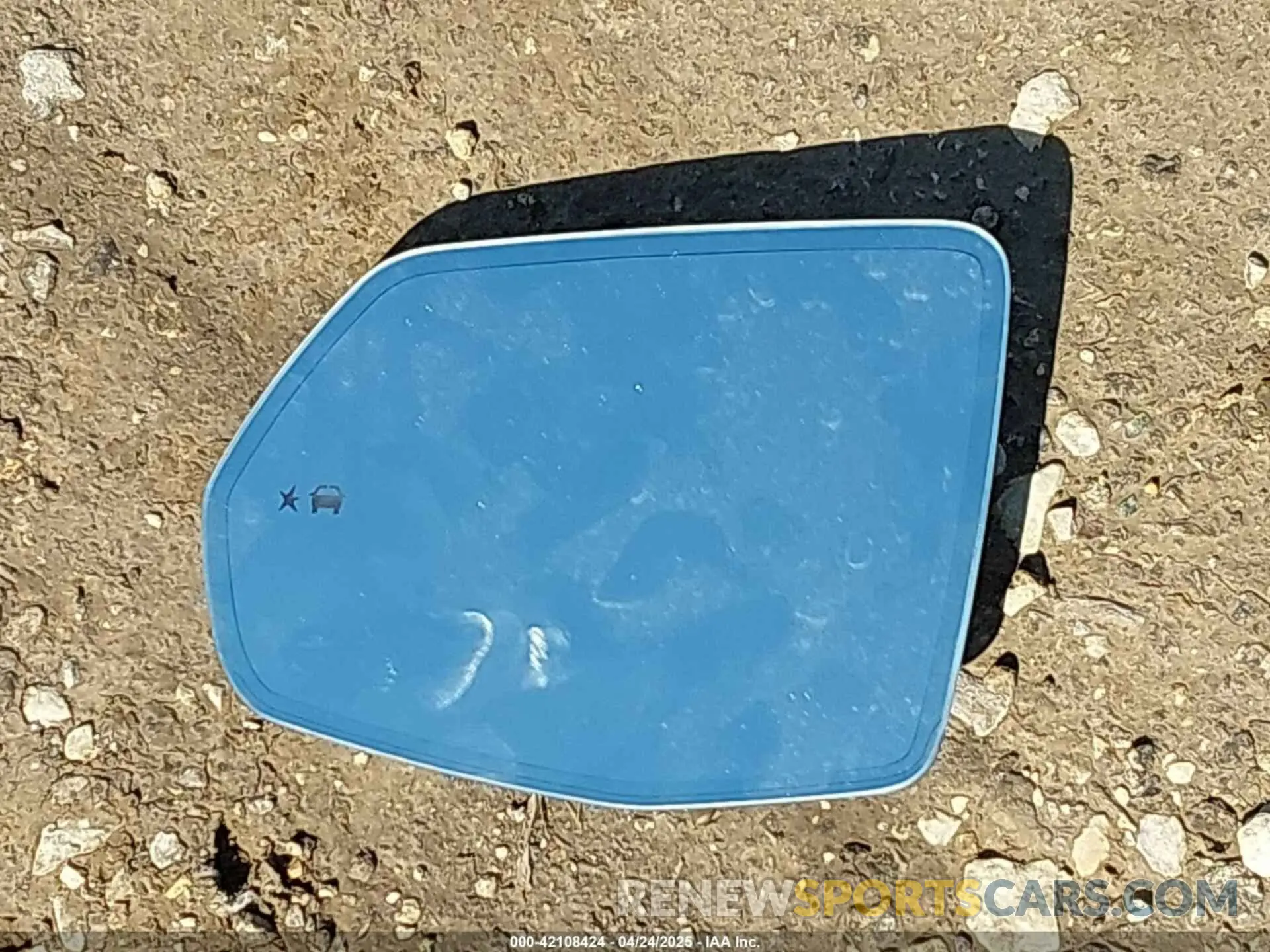 12 Photograph of a damaged car 1GYKNDRS7SZ128931 CADILLAC XT5 2025
