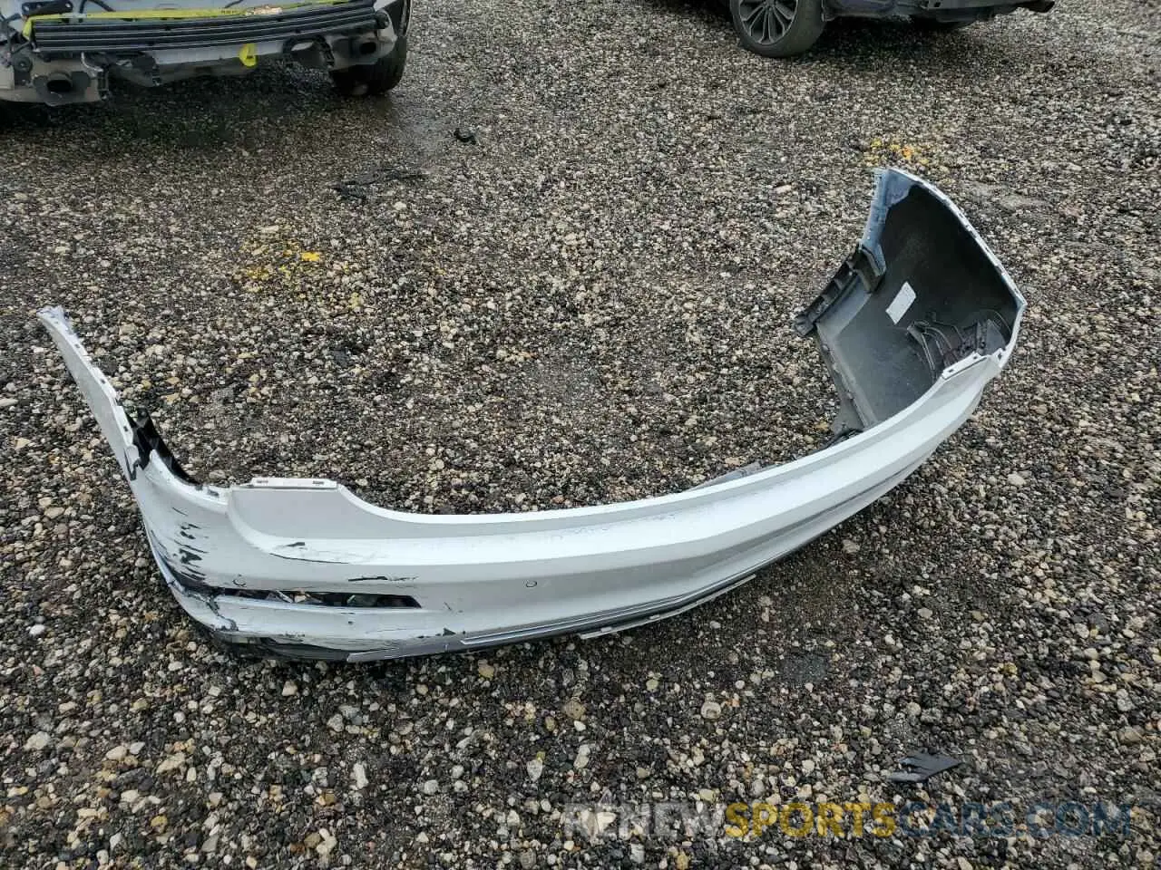 13 Photograph of a damaged car 1GYKPCRS0LZ173389 CADILLAC XT6 2020