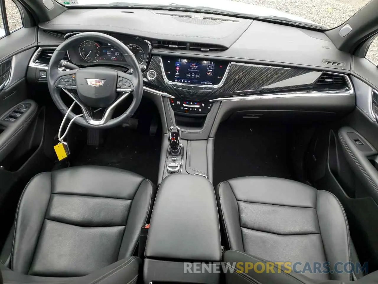 8 Photograph of a damaged car 1GYKPCRS0LZ173389 CADILLAC XT6 2020