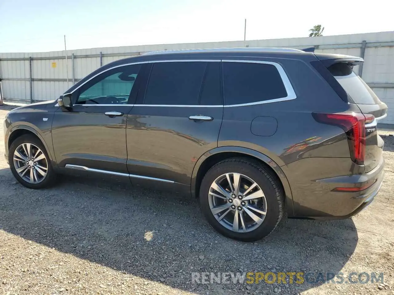 2 Photograph of a damaged car 1GYKPCRS1LZ199080 CADILLAC XT6 2020