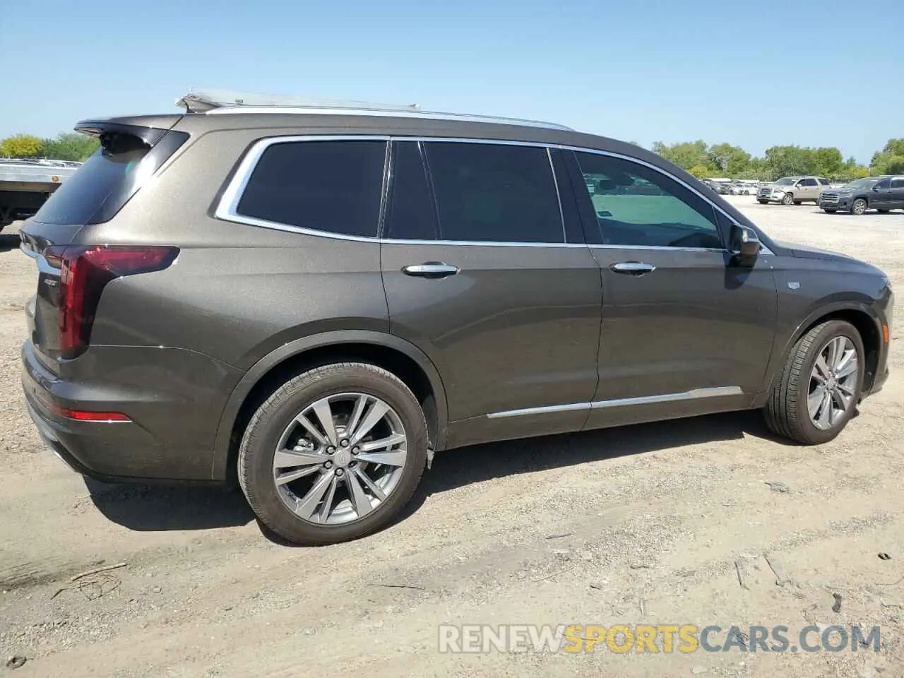 3 Photograph of a damaged car 1GYKPCRS1LZ199080 CADILLAC XT6 2020