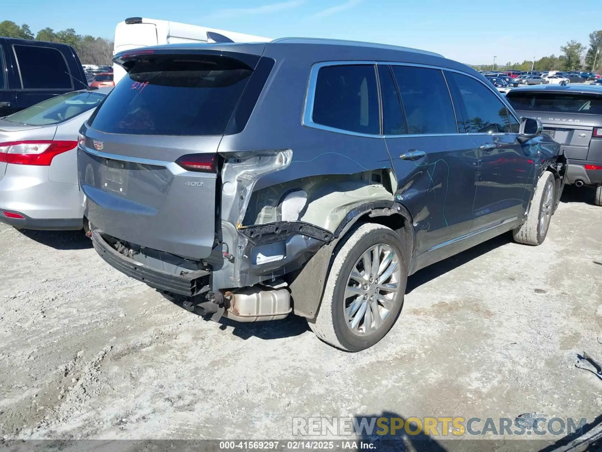 6 Photograph of a damaged car 1GYKPCRS3LZ137194 CADILLAC XT6 2020