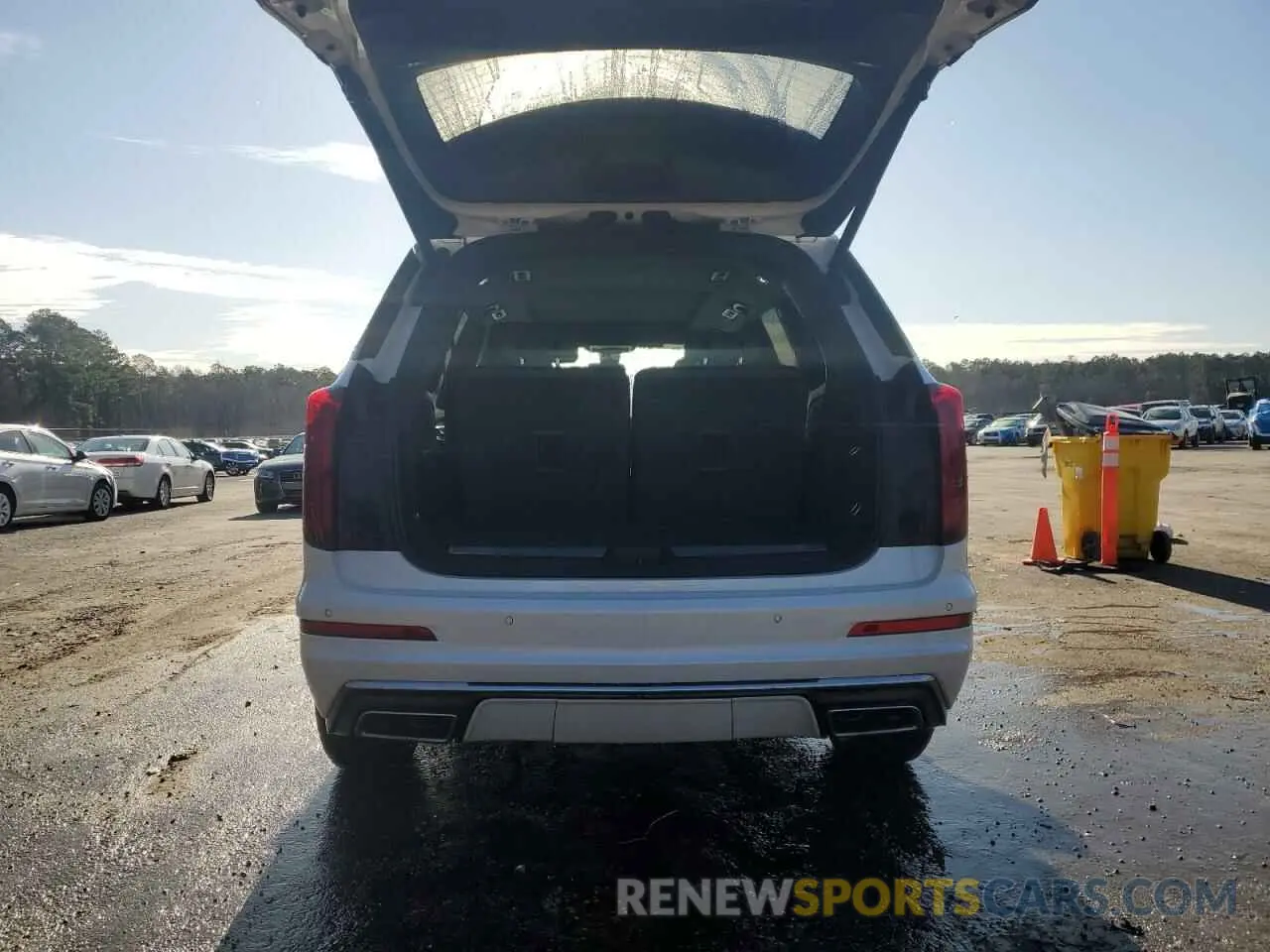 6 Photograph of a damaged car 1GYKPCRS5LZ184078 CADILLAC XT6 2020