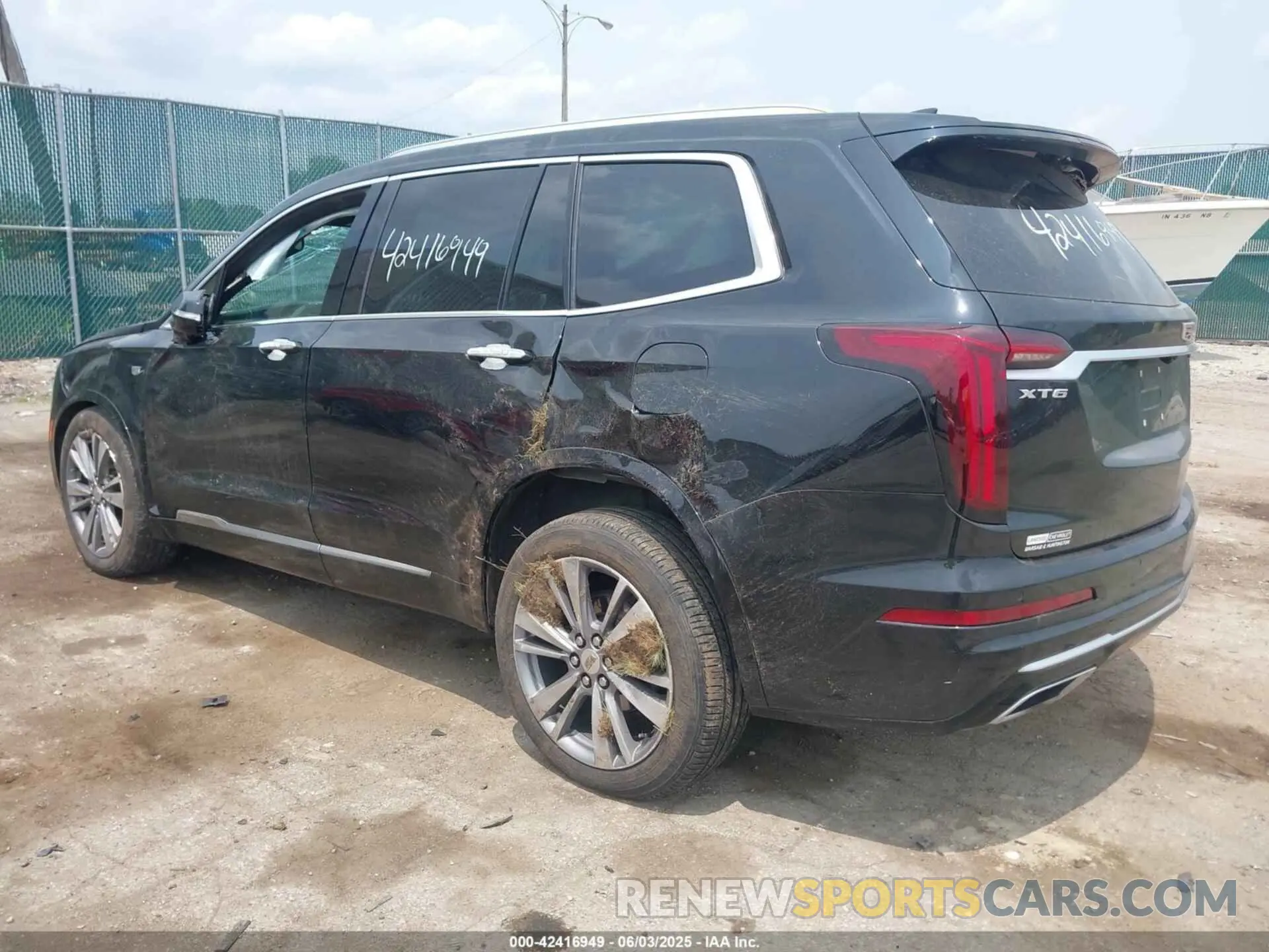 3 Photograph of a damaged car 1GYKPCRS6LZ148058 CADILLAC XT6 2020