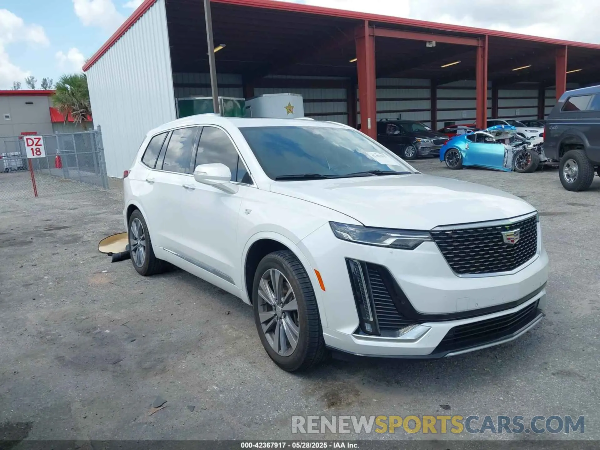 1 Photograph of a damaged car 1GYKPCRS6LZ193579 CADILLAC XT6 2020
